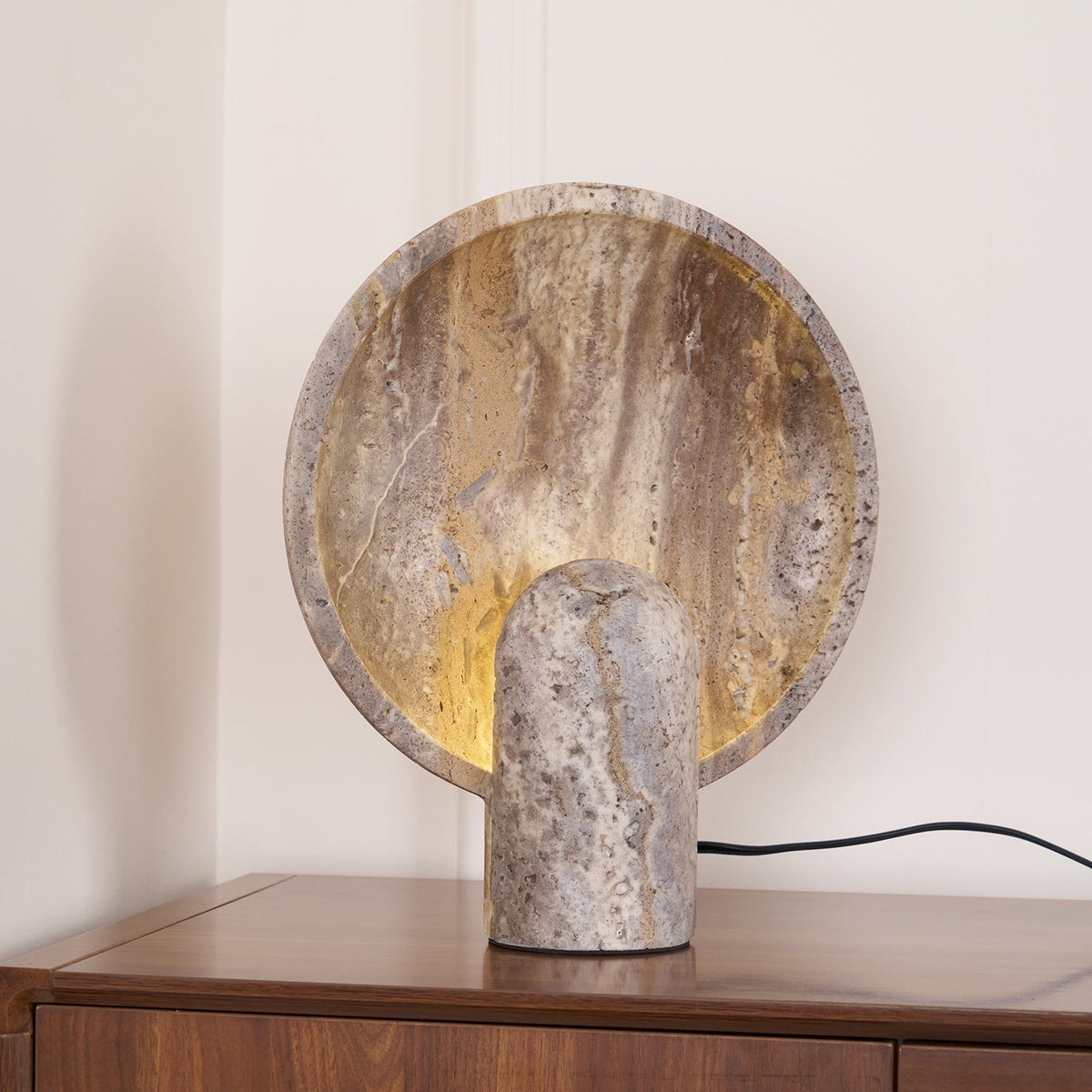Valemu Saucer-Base Travertine Table Lamp