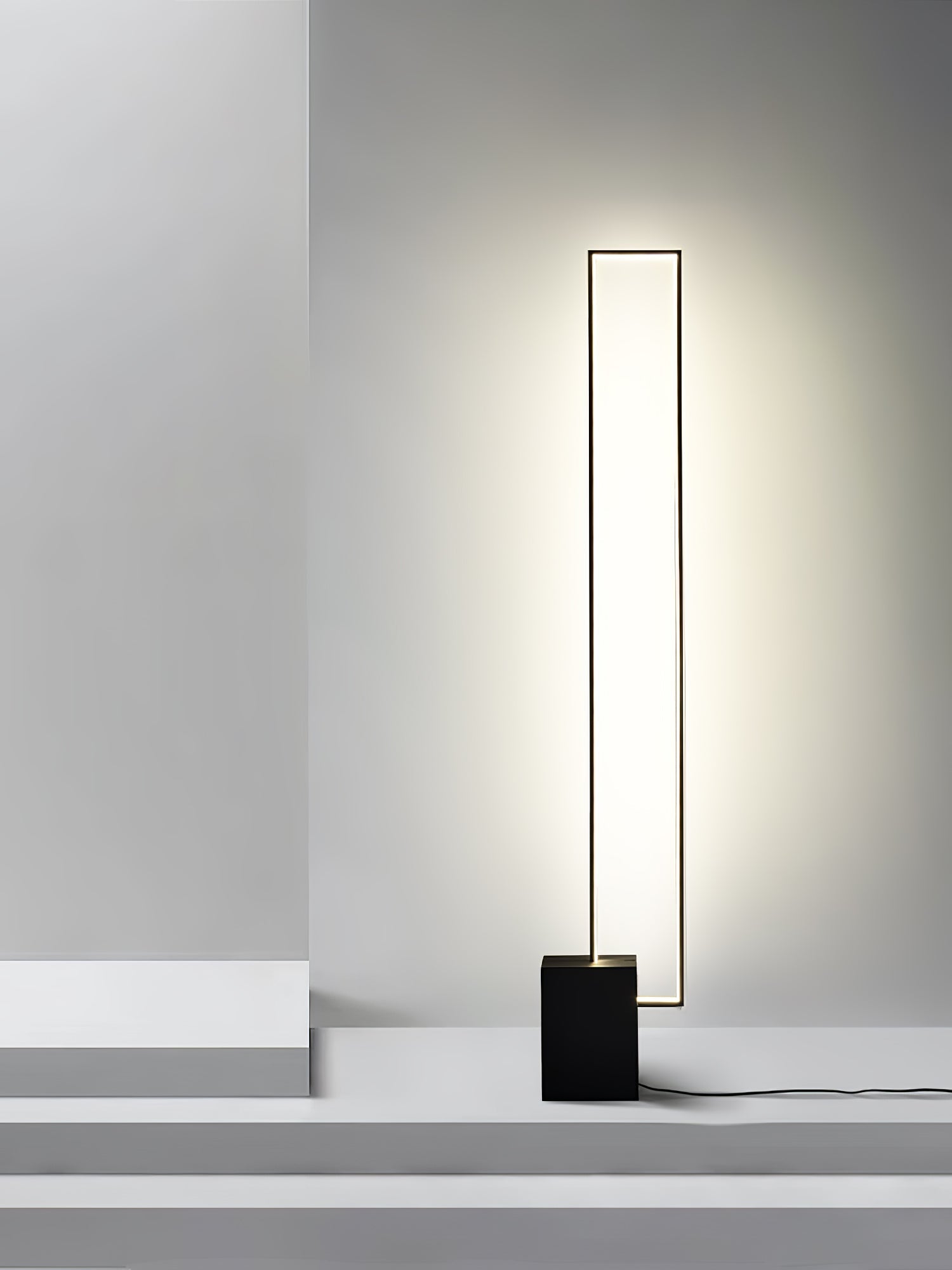Keloza Aluminum Floor Lamp