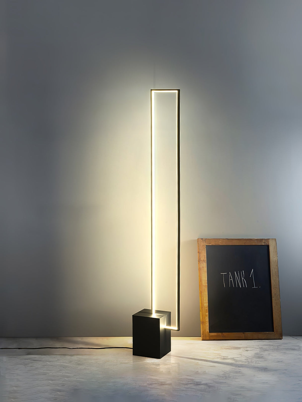 Keloza Aluminum Floor Lamp
