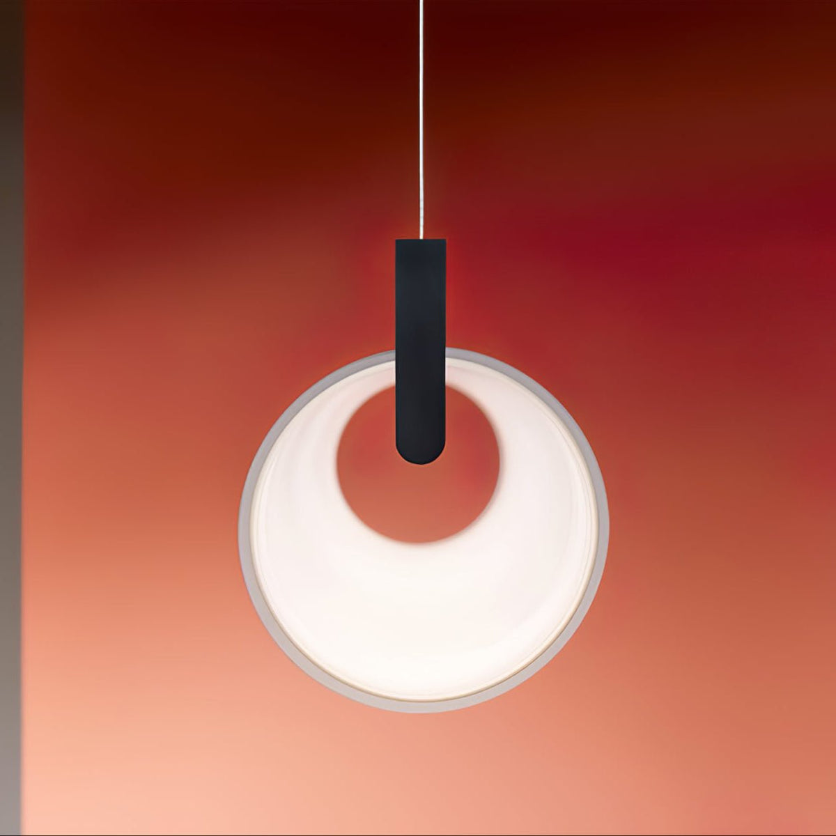 Elias Minimalist Pendant Light