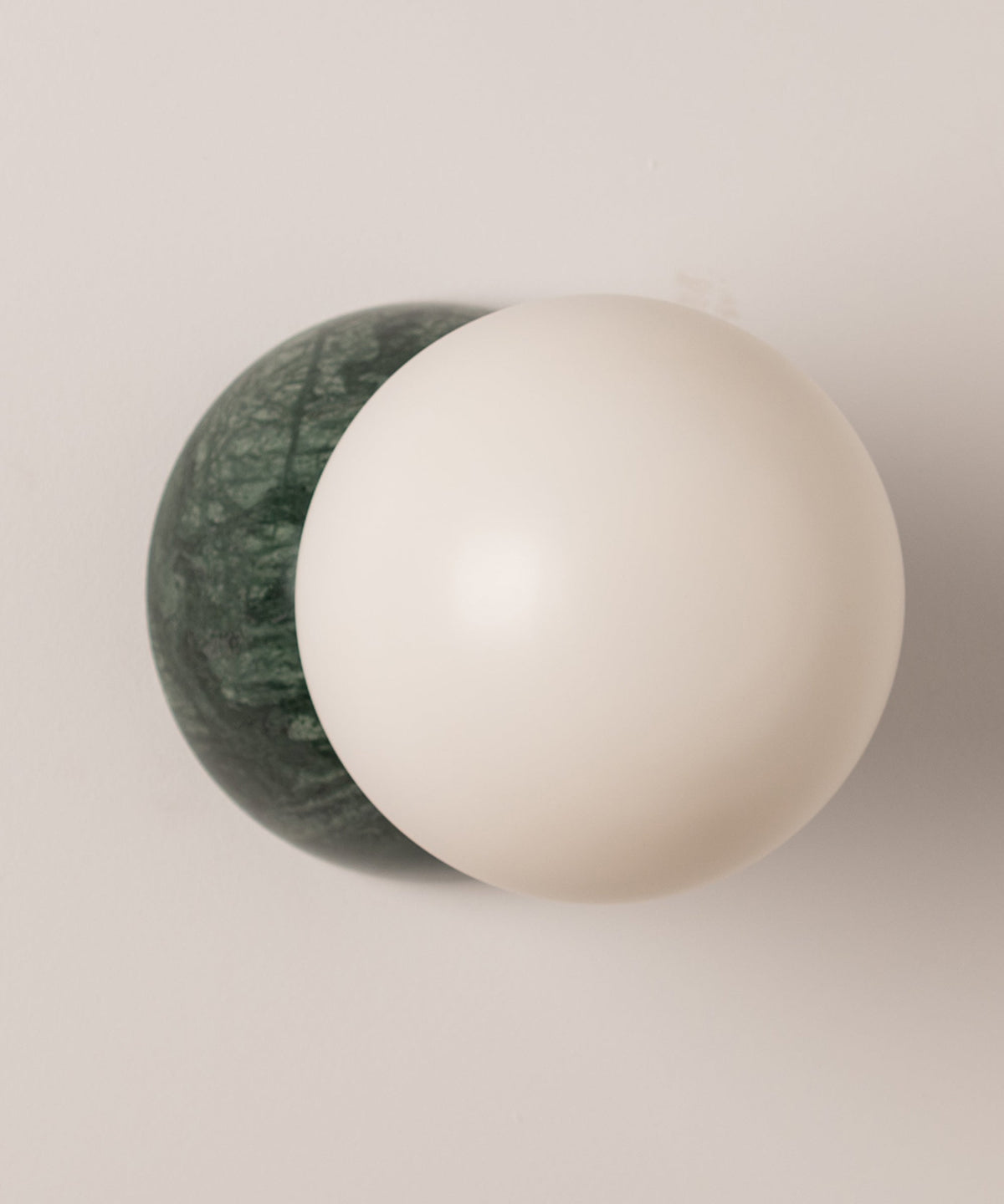 Verdant Wall Lamp