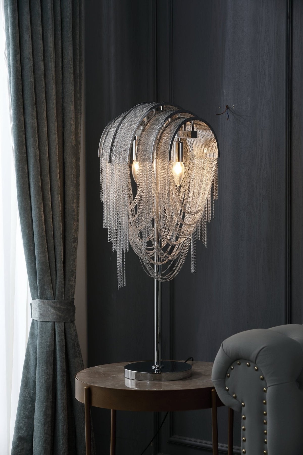 Hune Steel Artistic Table Lamp