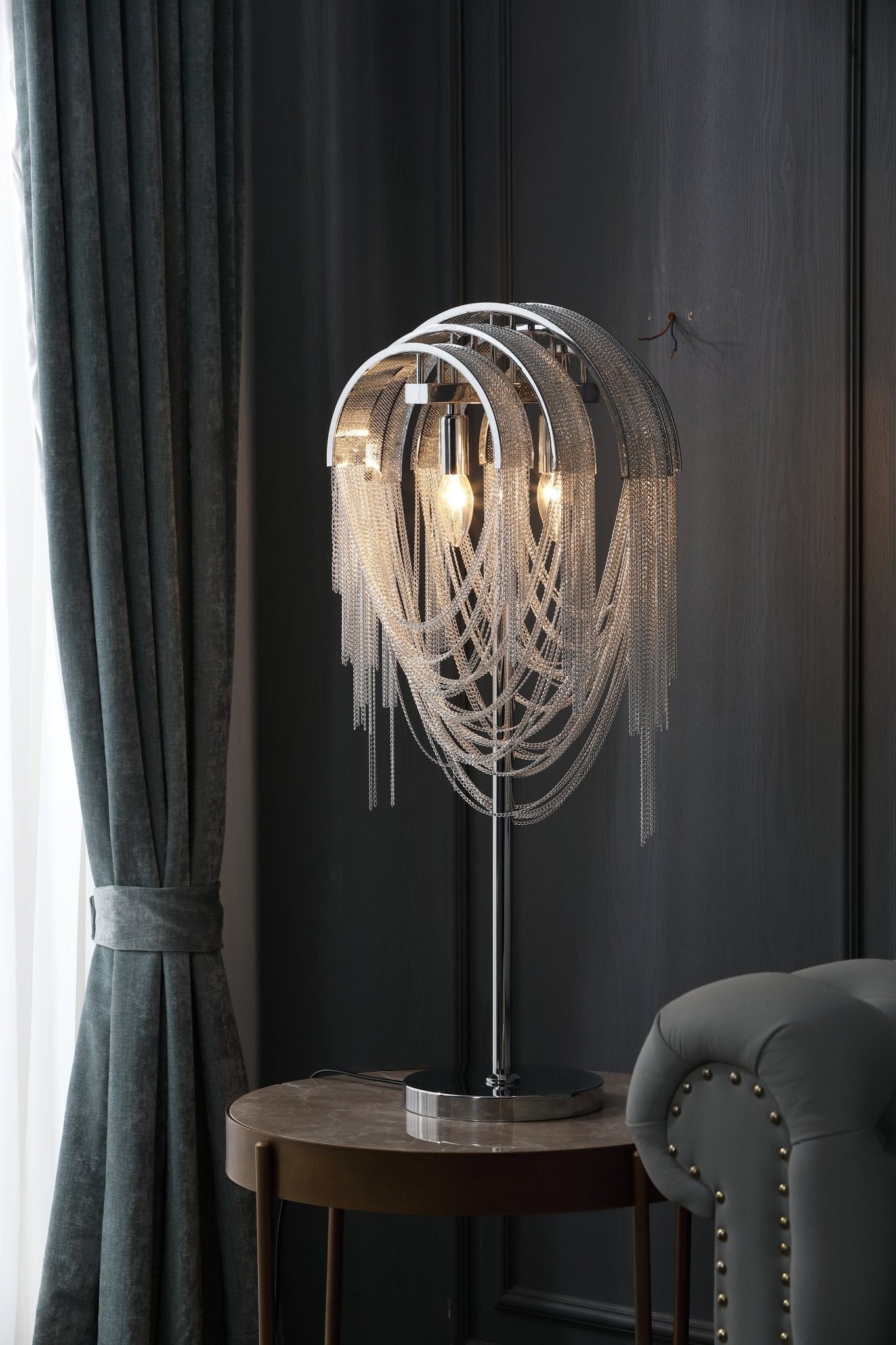 Hune Steel Artistic Table Lamp