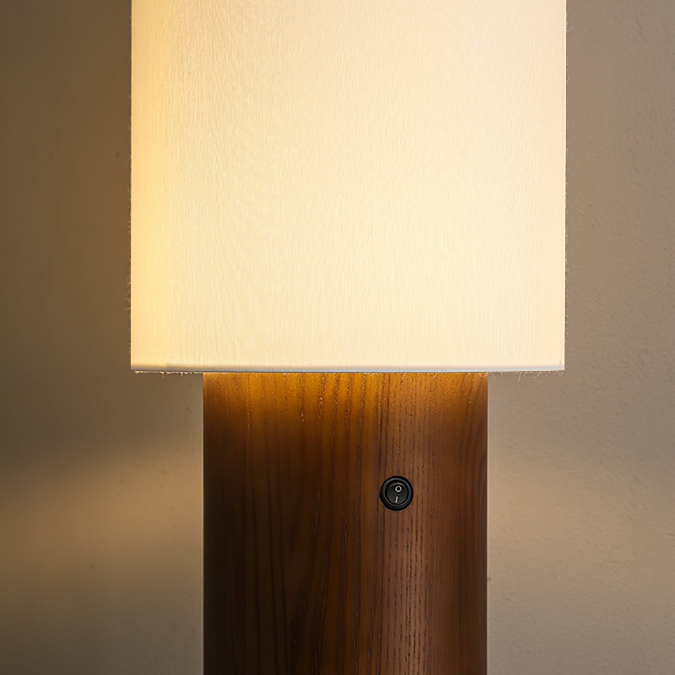 Uvynir Cylindrical Wood Floor Lamp