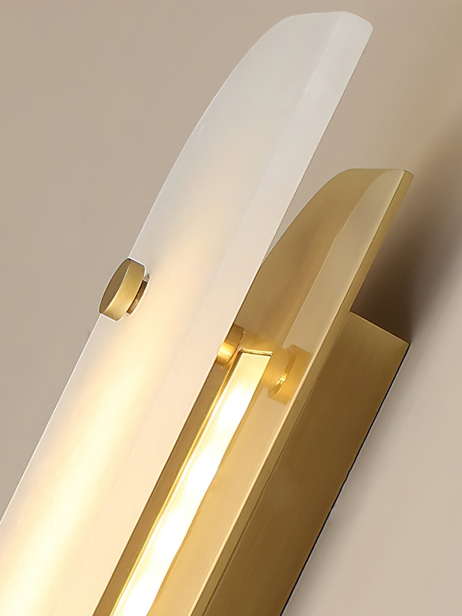 Sovelo Wall Lamp