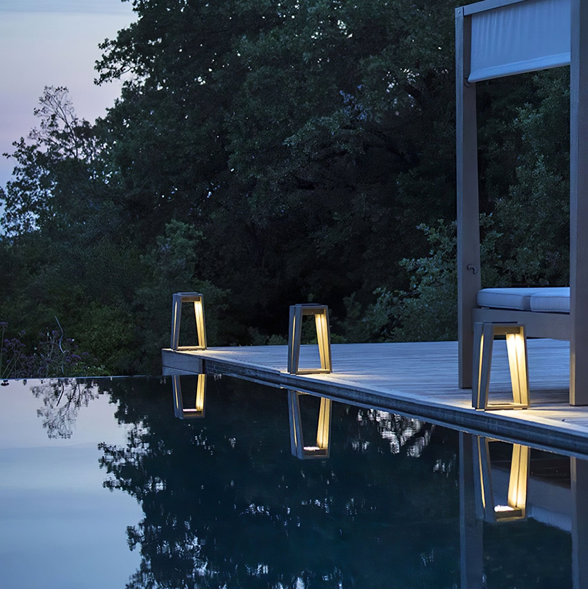 Kovara Solar Outdoor Bollard Light