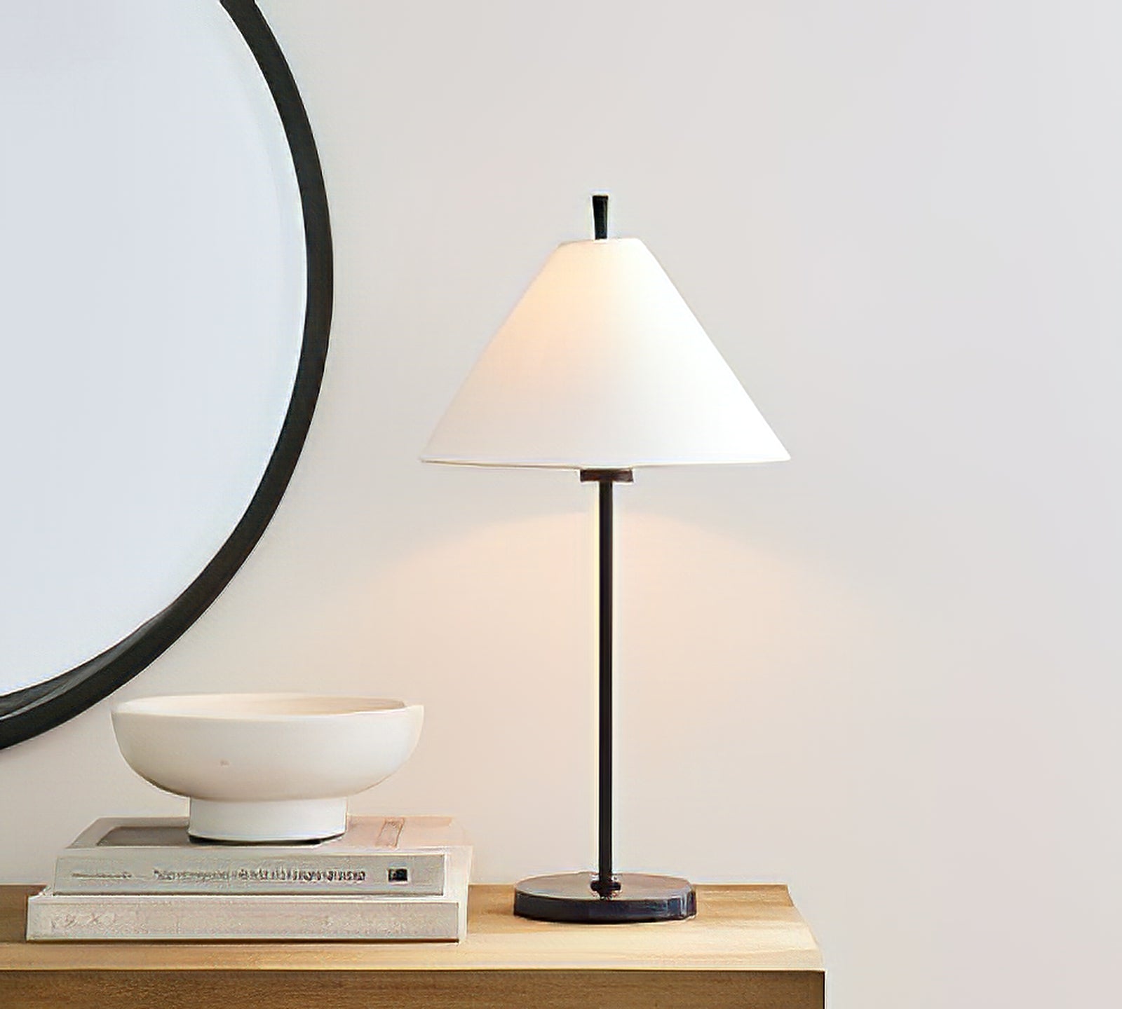 Sorivina Elegant Cone Table Lamp