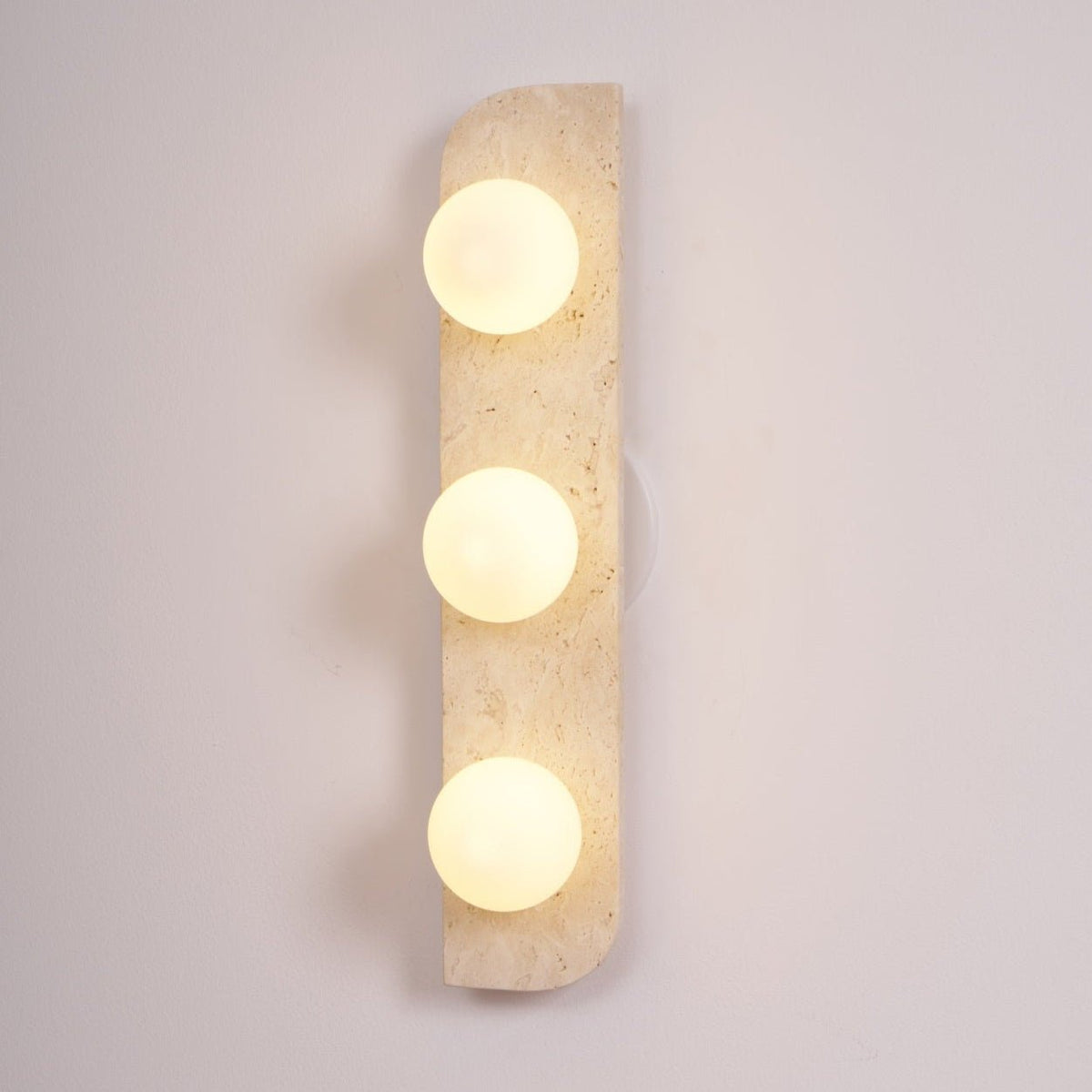 Serearia Minimalist Travertine Plug-In Wall Light