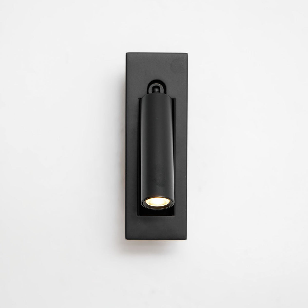Everwick Embedded Bedside Indoor Wall Light