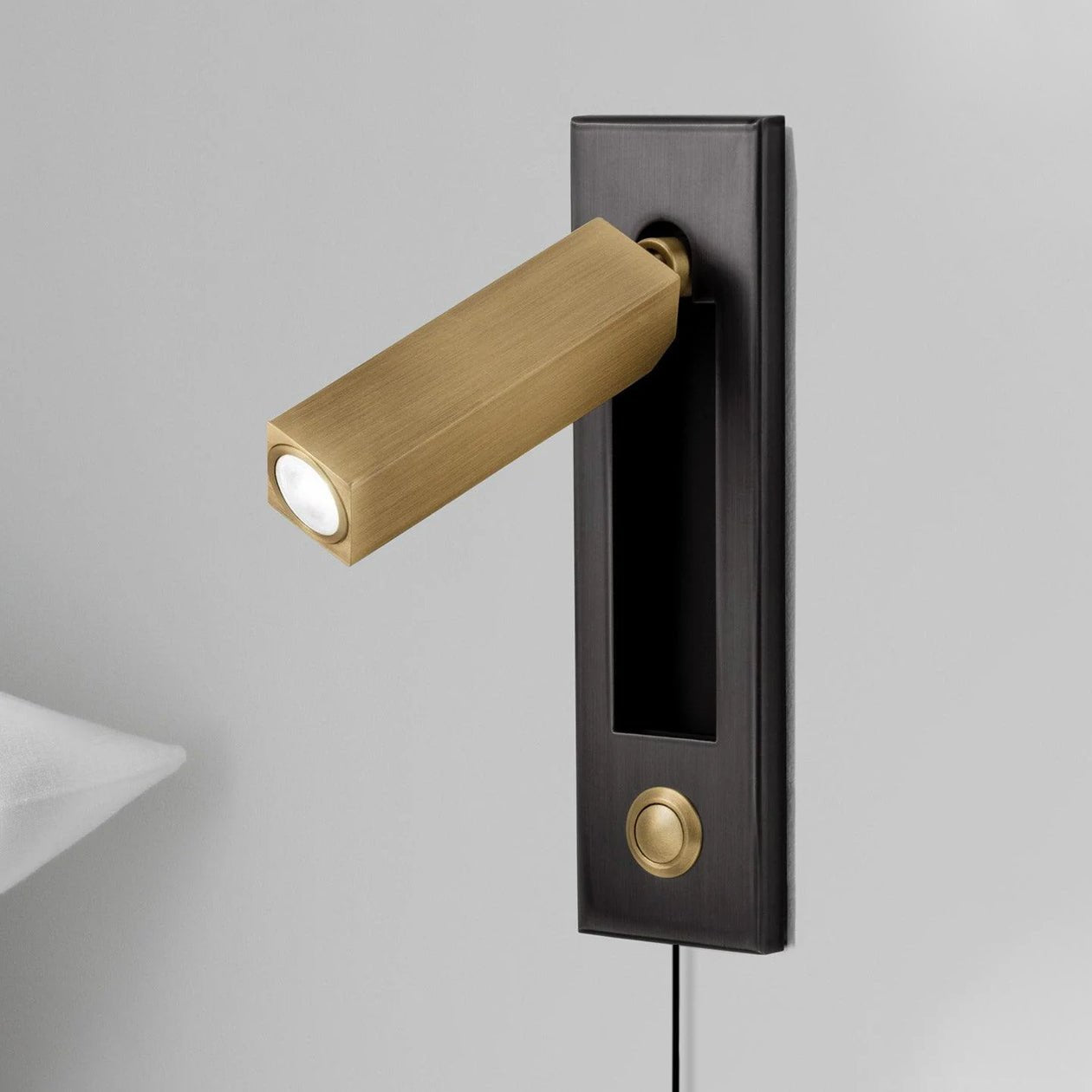 Eurvaran Embedded Bedside Plug-in Sconce Wall lamp - Neutral Decor