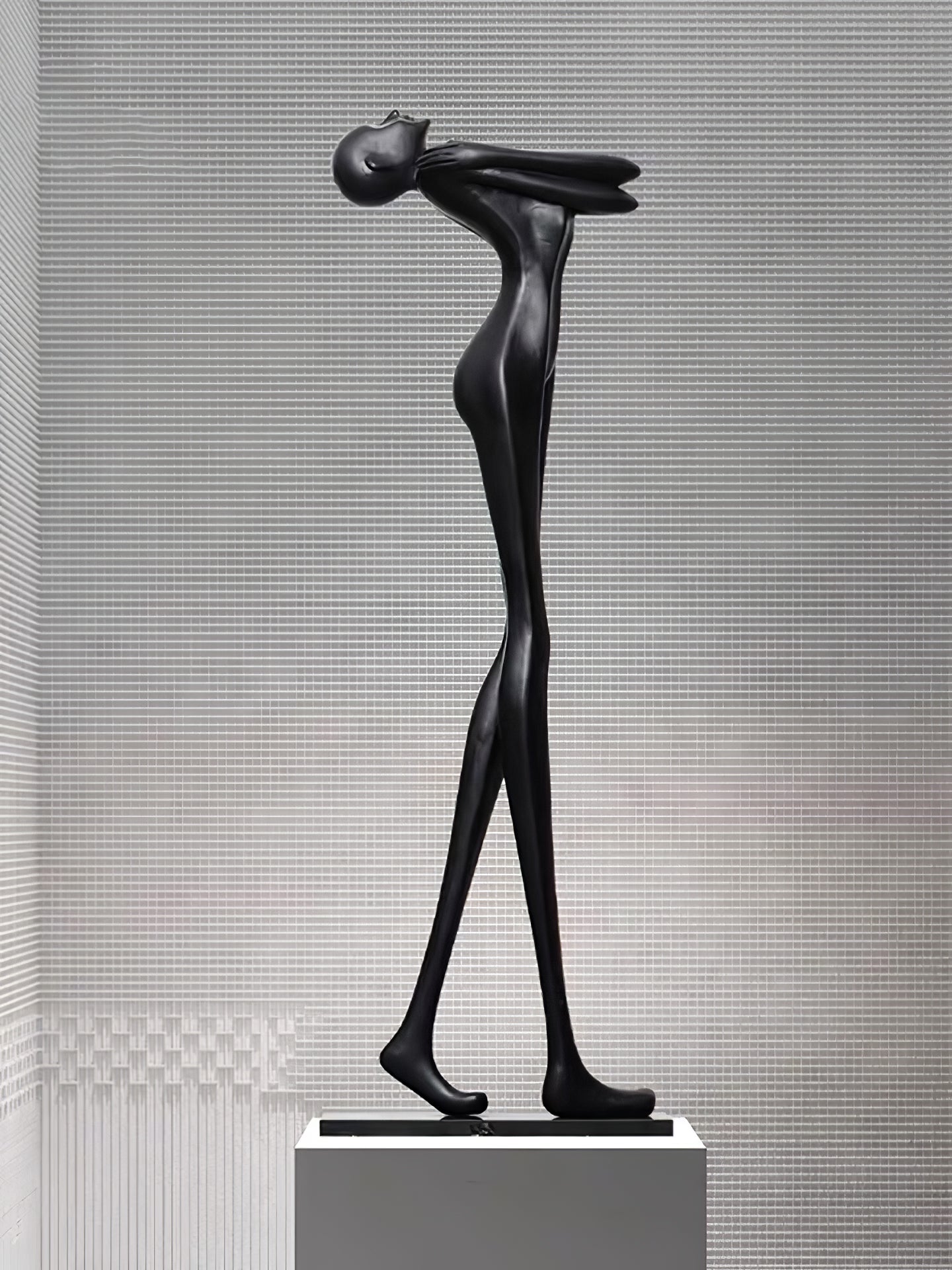 Ersolion Sculptural Fiberglass Floor Lamp