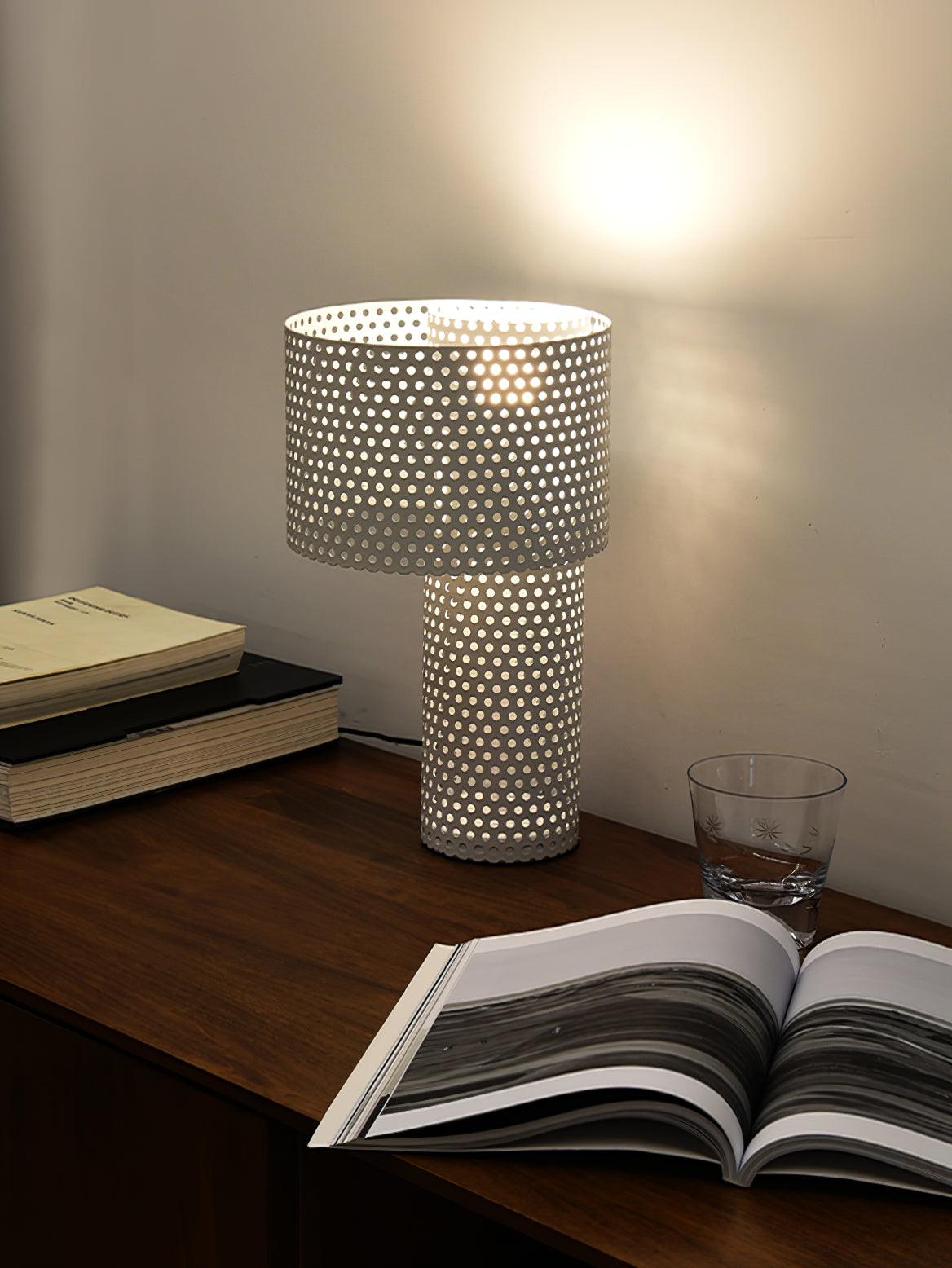 Ilsolyra Table Lamp