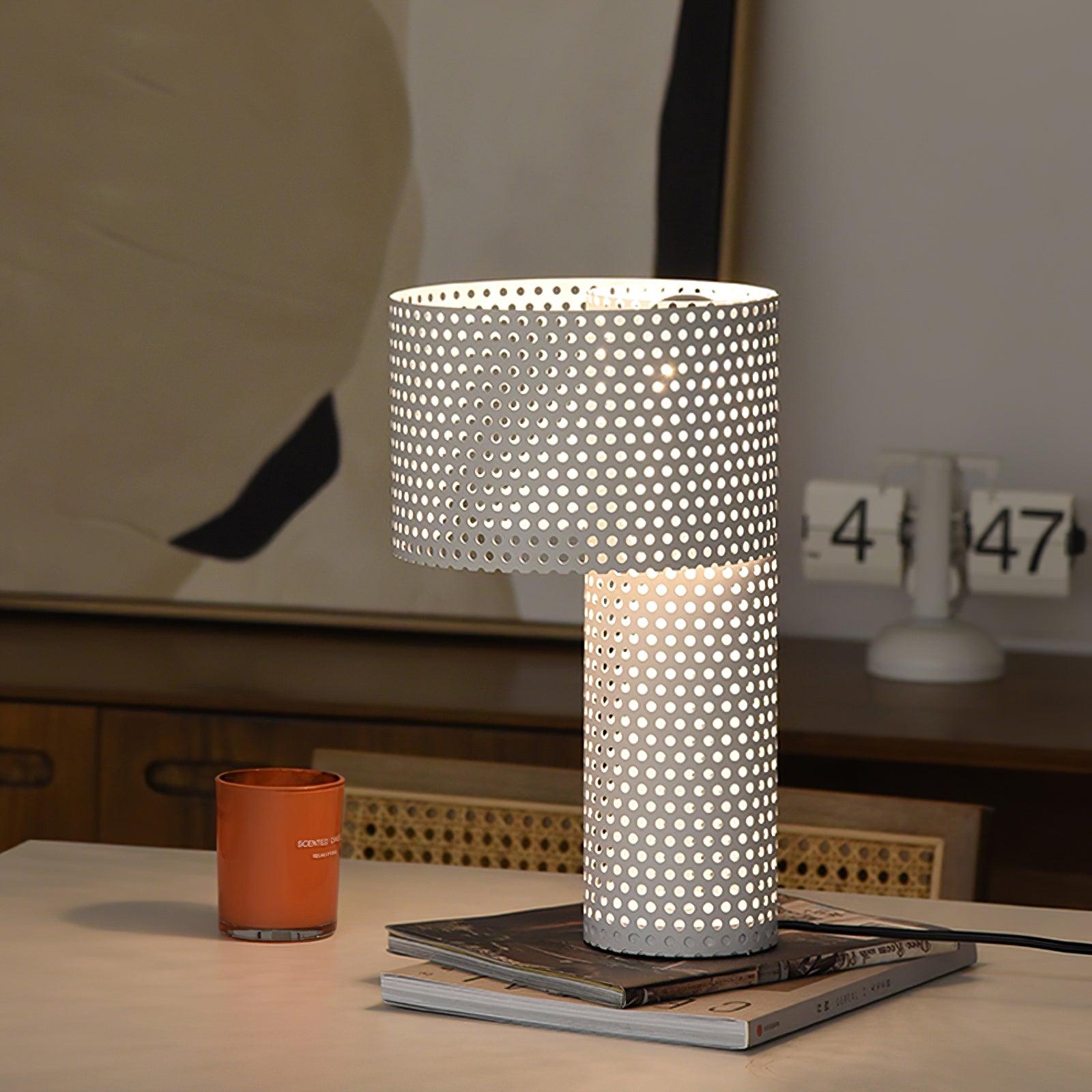 Ilsolyra Table Lamp
