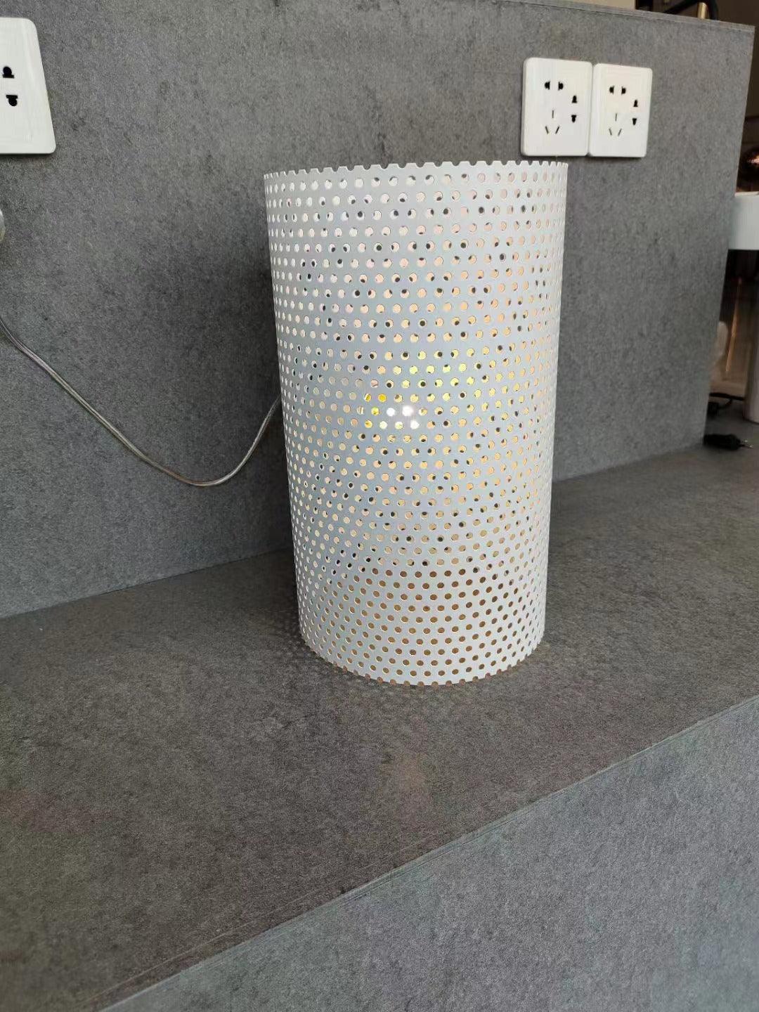 Ilsolyra Table Lamp