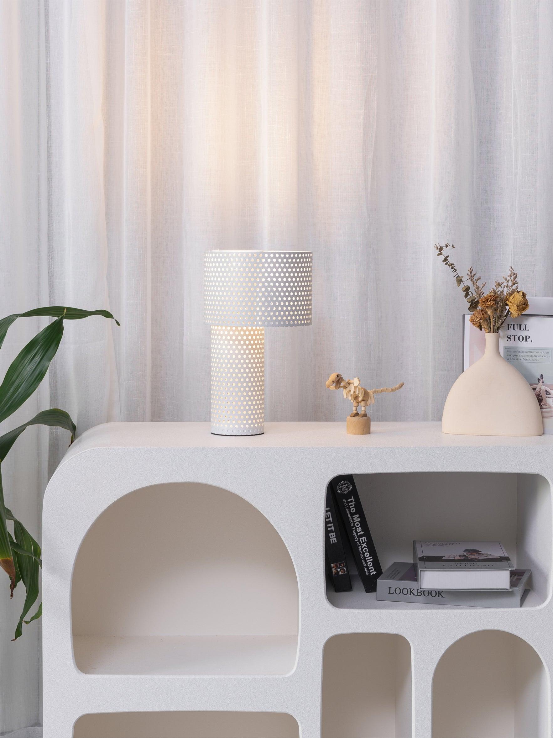 Ilsolyra Table Lamp