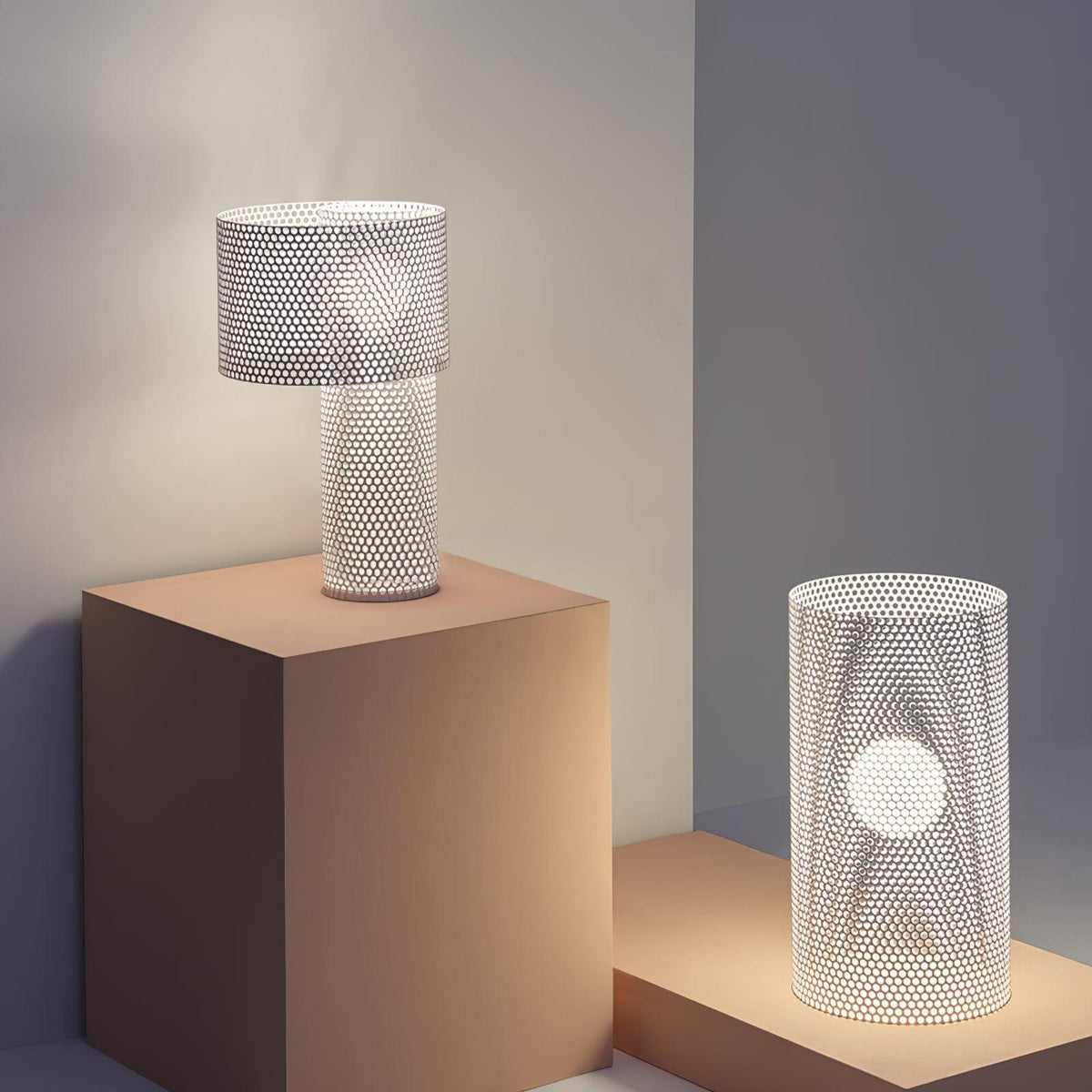 Ilsolyra Table Lamp