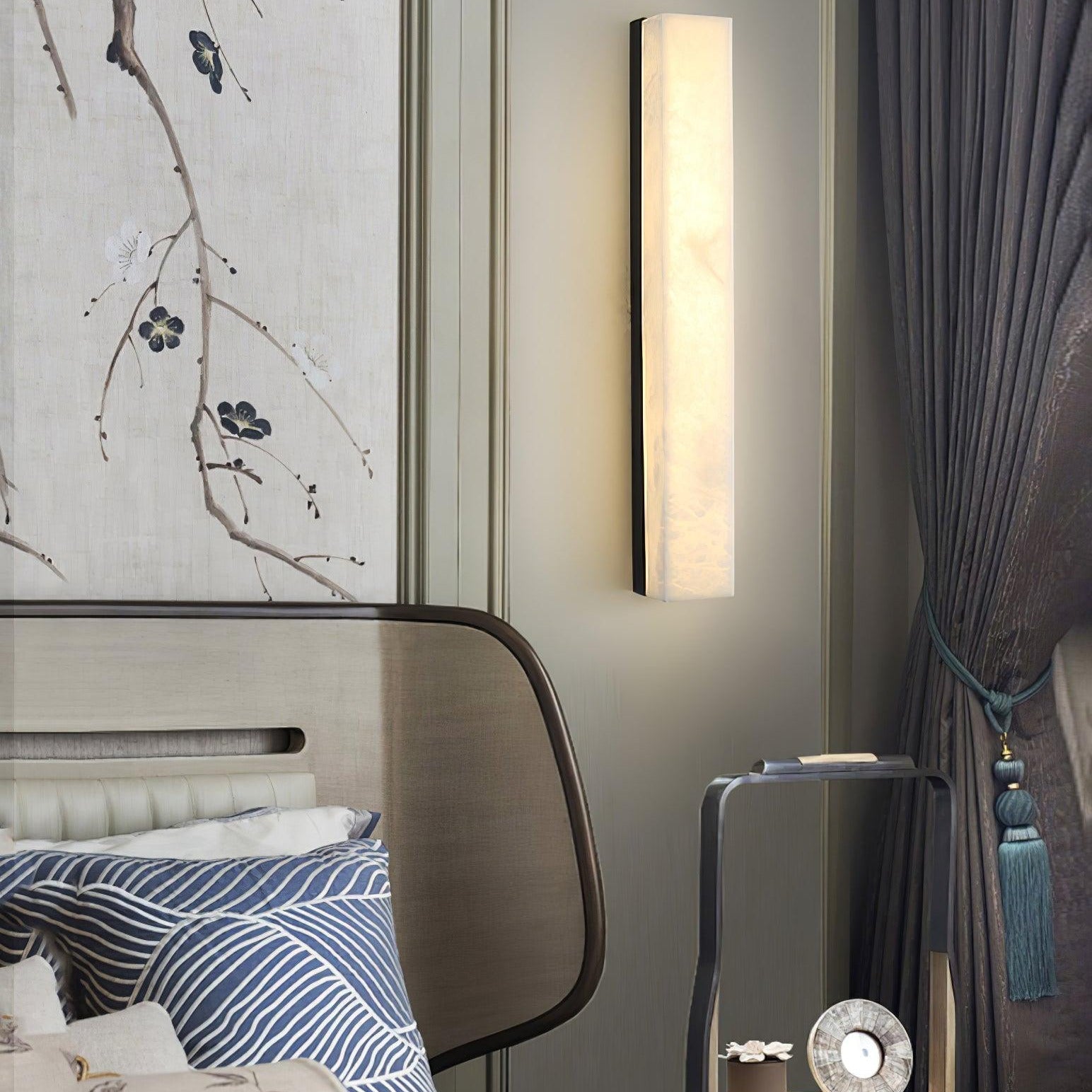 Colette Linear Brass Alabaster Wall Lamp