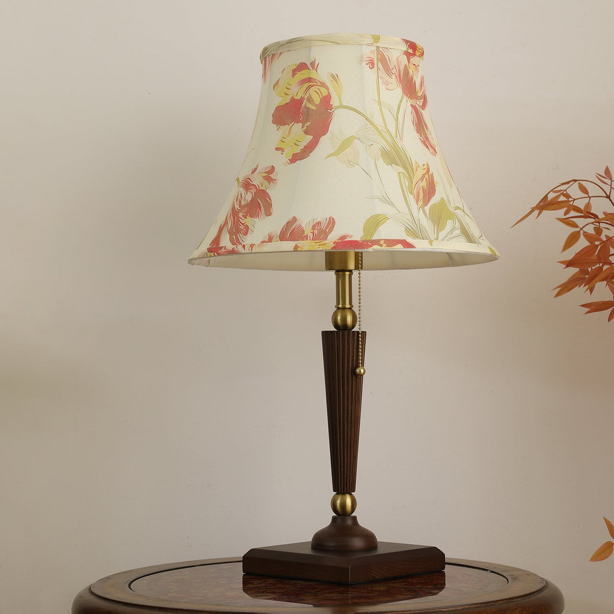 Zarw Wood & Fabric Table Lamp