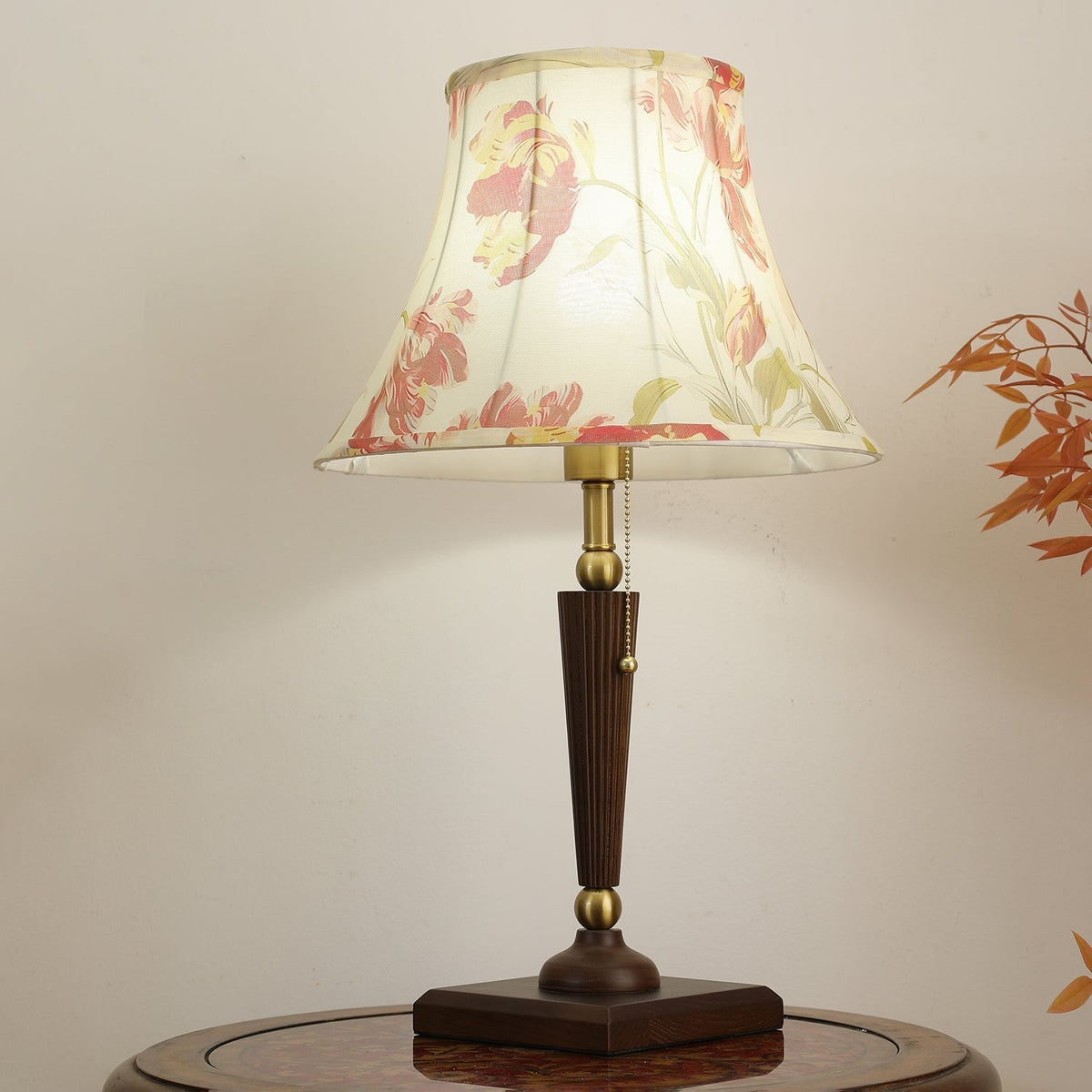 Zarw Wood & Fabric Table Lamp