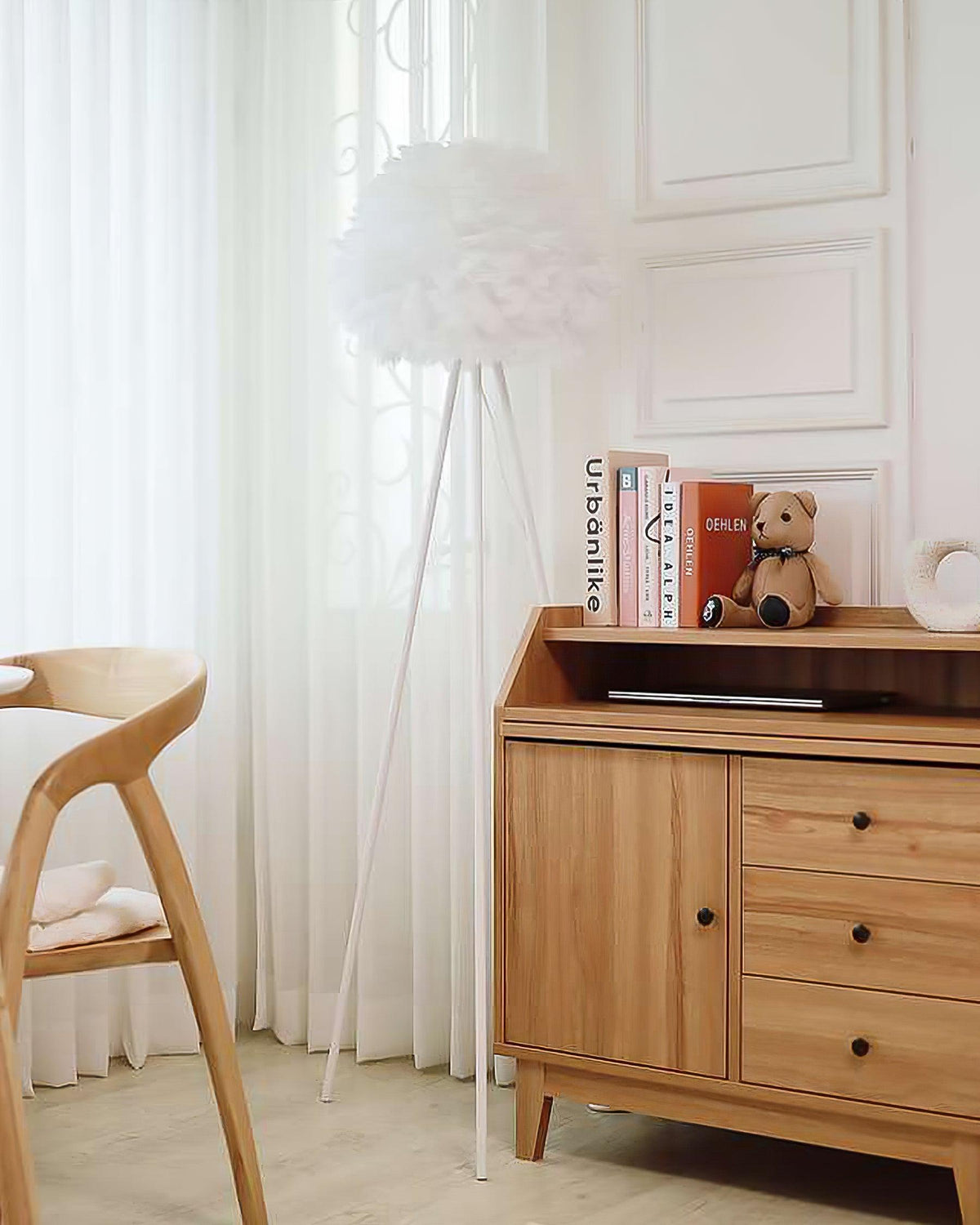 Ivthaar Organic Feather Floor Lamp