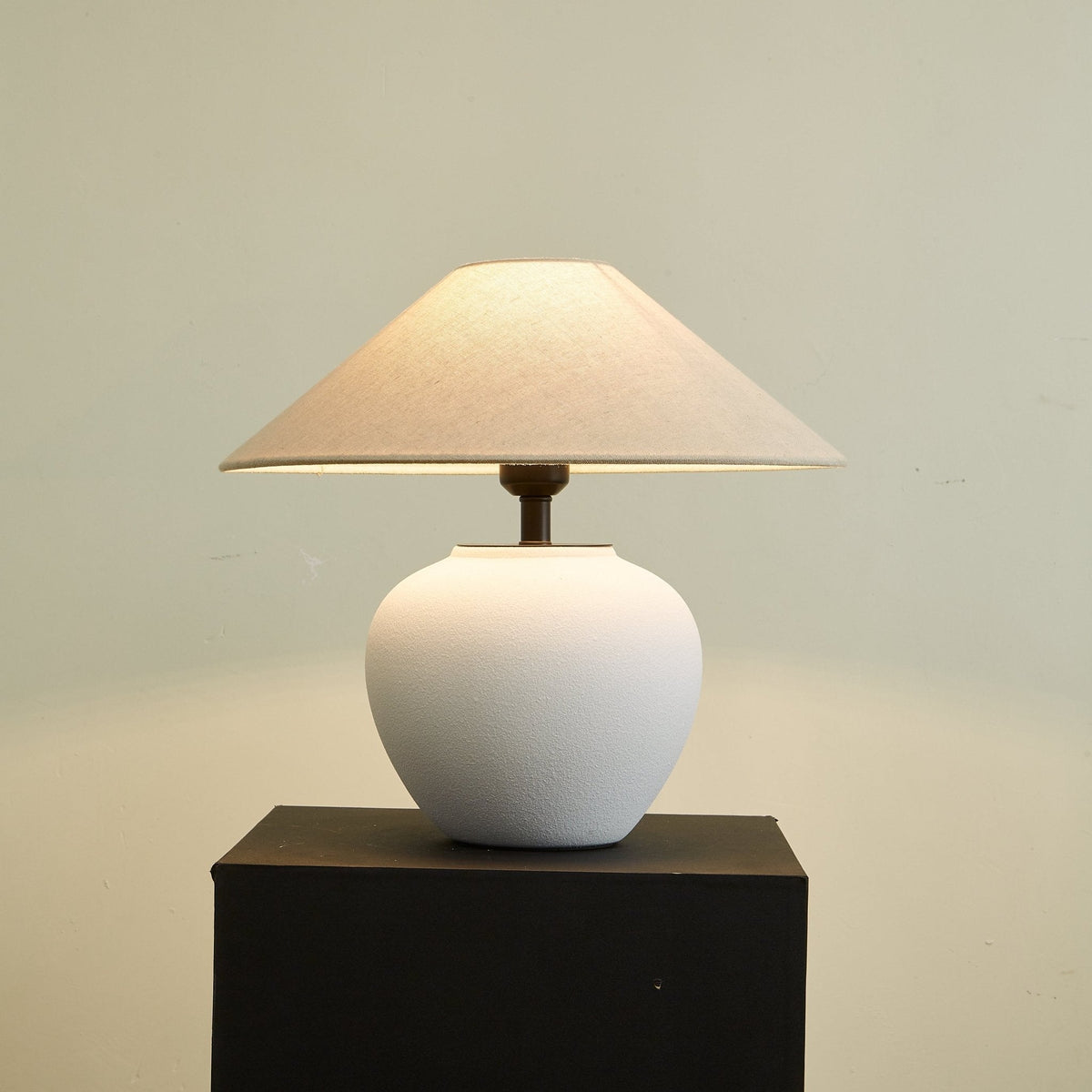 Alba Elegant Ceramic Table Lamp