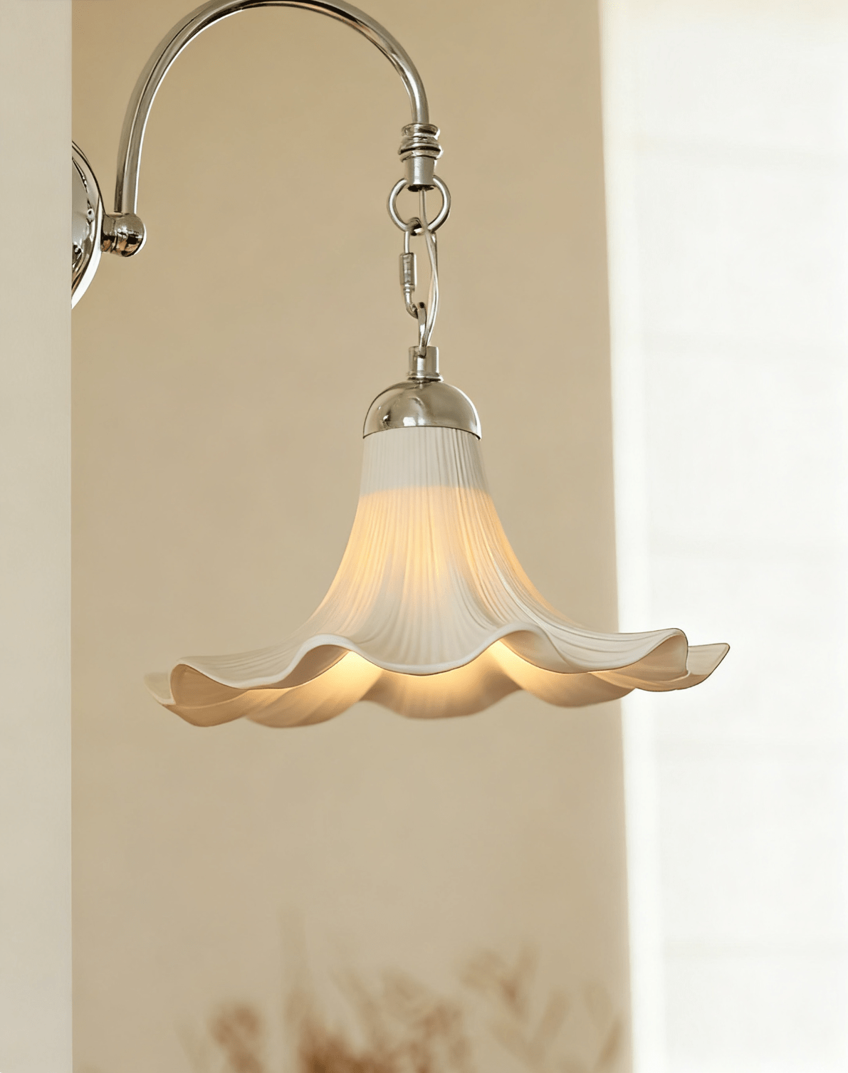 Teks Petal Wall Sconce