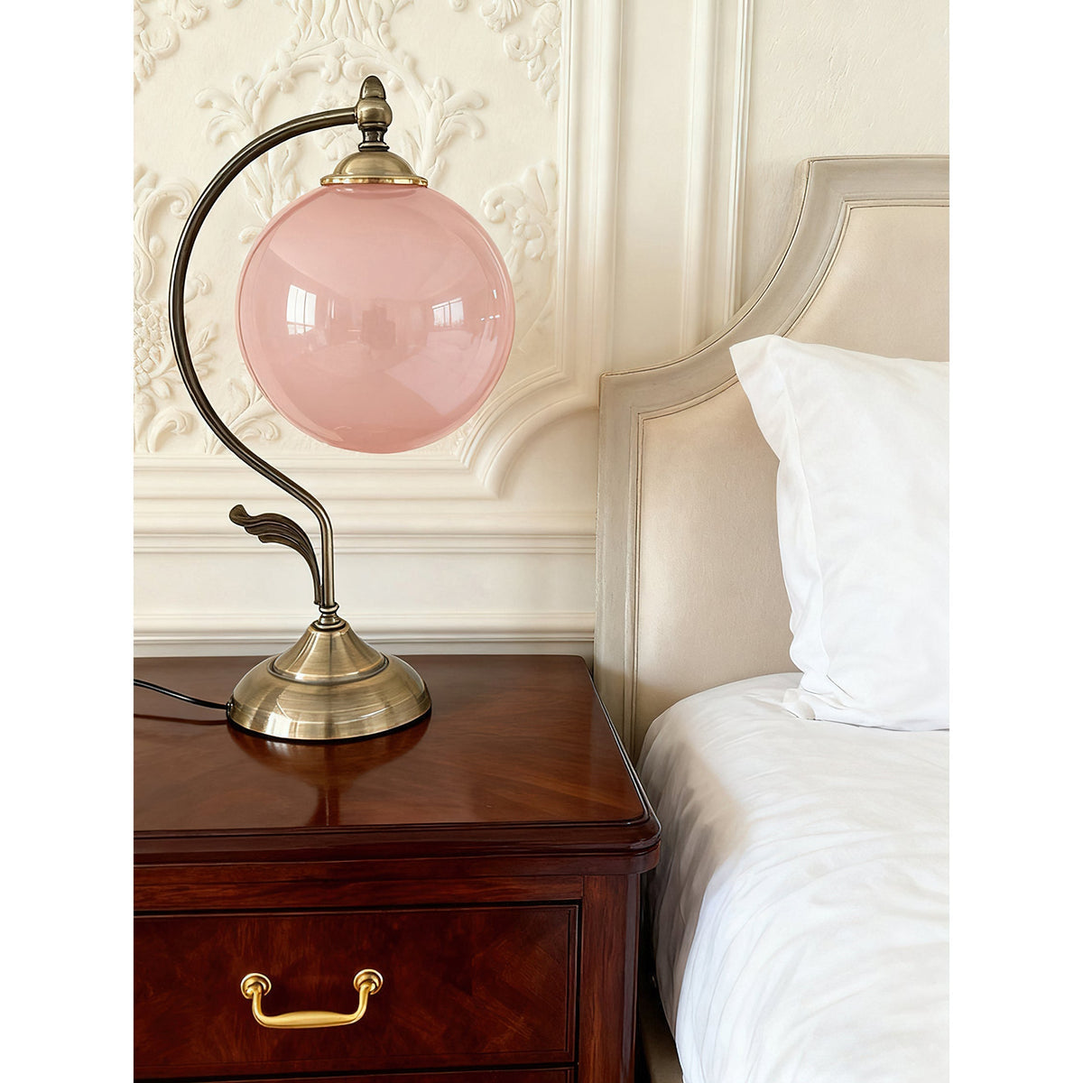 Alvora Glass Table Lamp