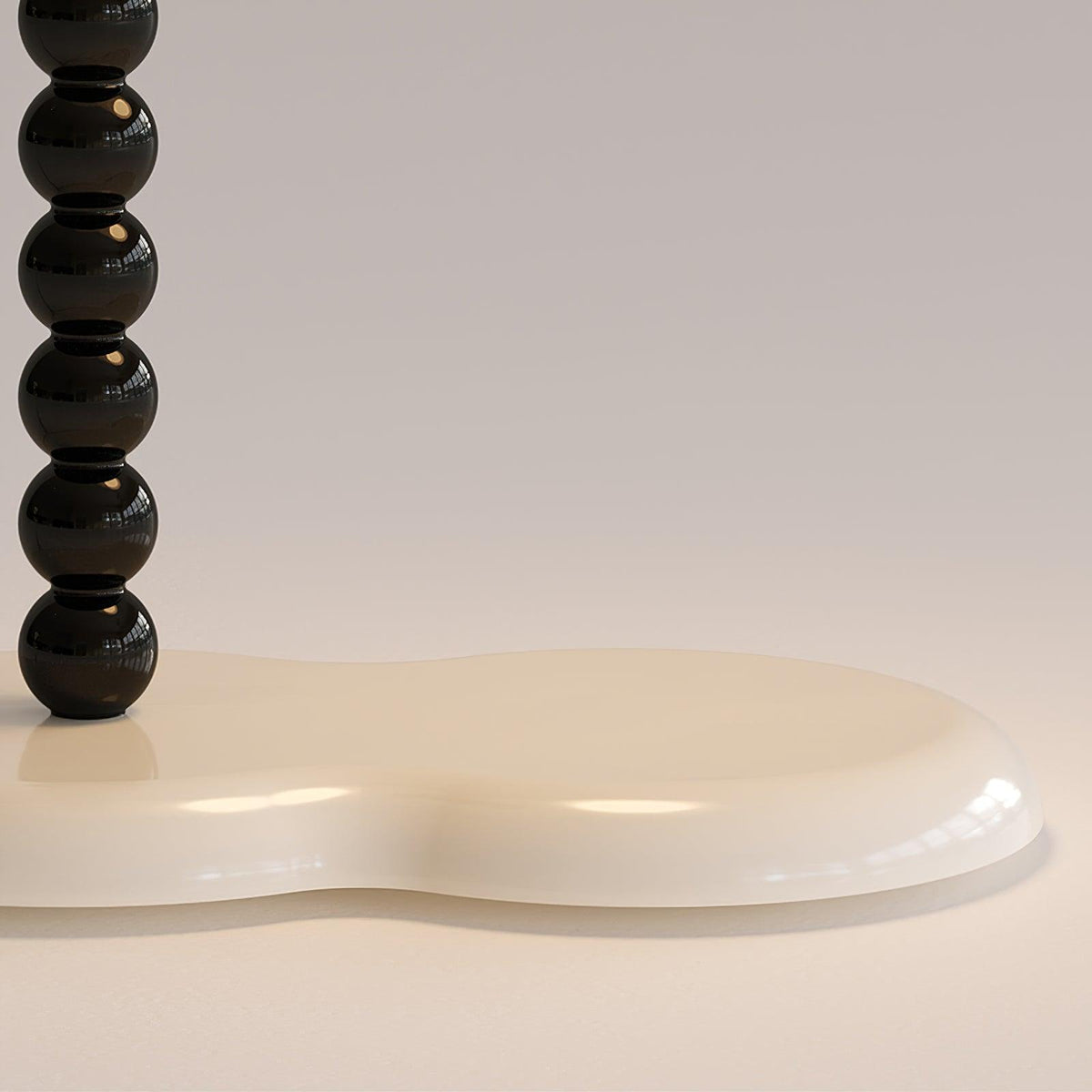 Viloce Resin Traditional Table Lamp