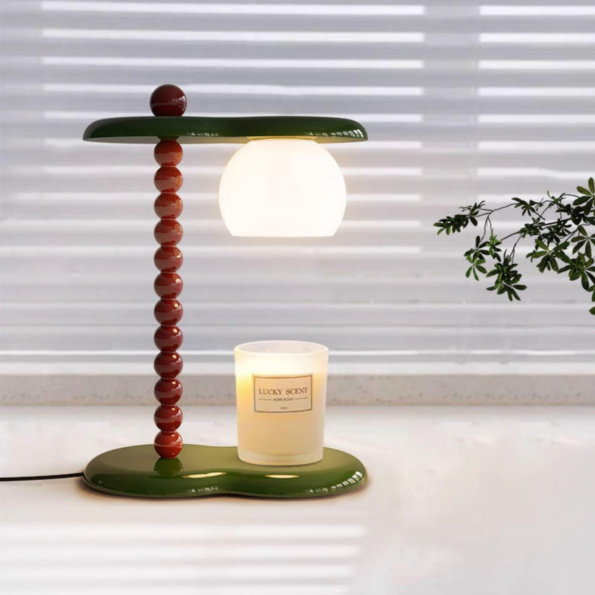 Viloce Resin Traditional Table Lamp