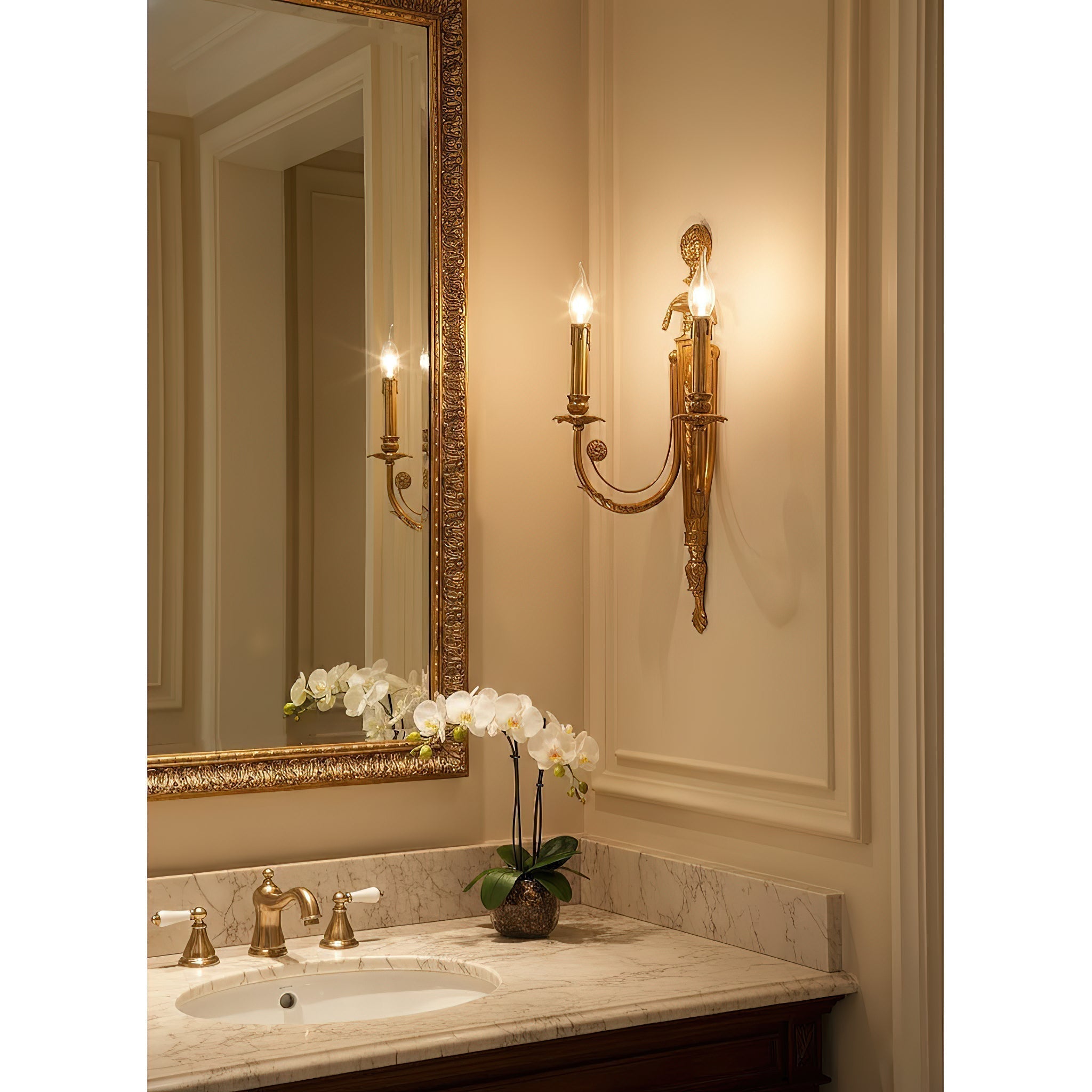 Fabienne Wall Lamp