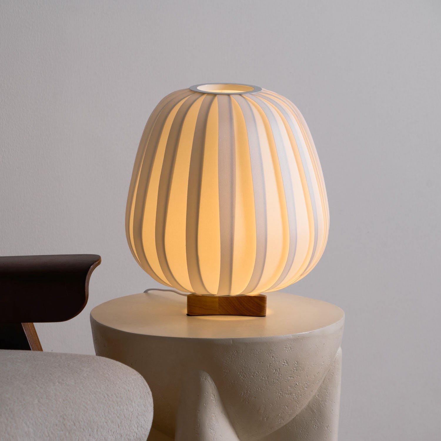 Elenor Fabric Minimalist Table Lamp