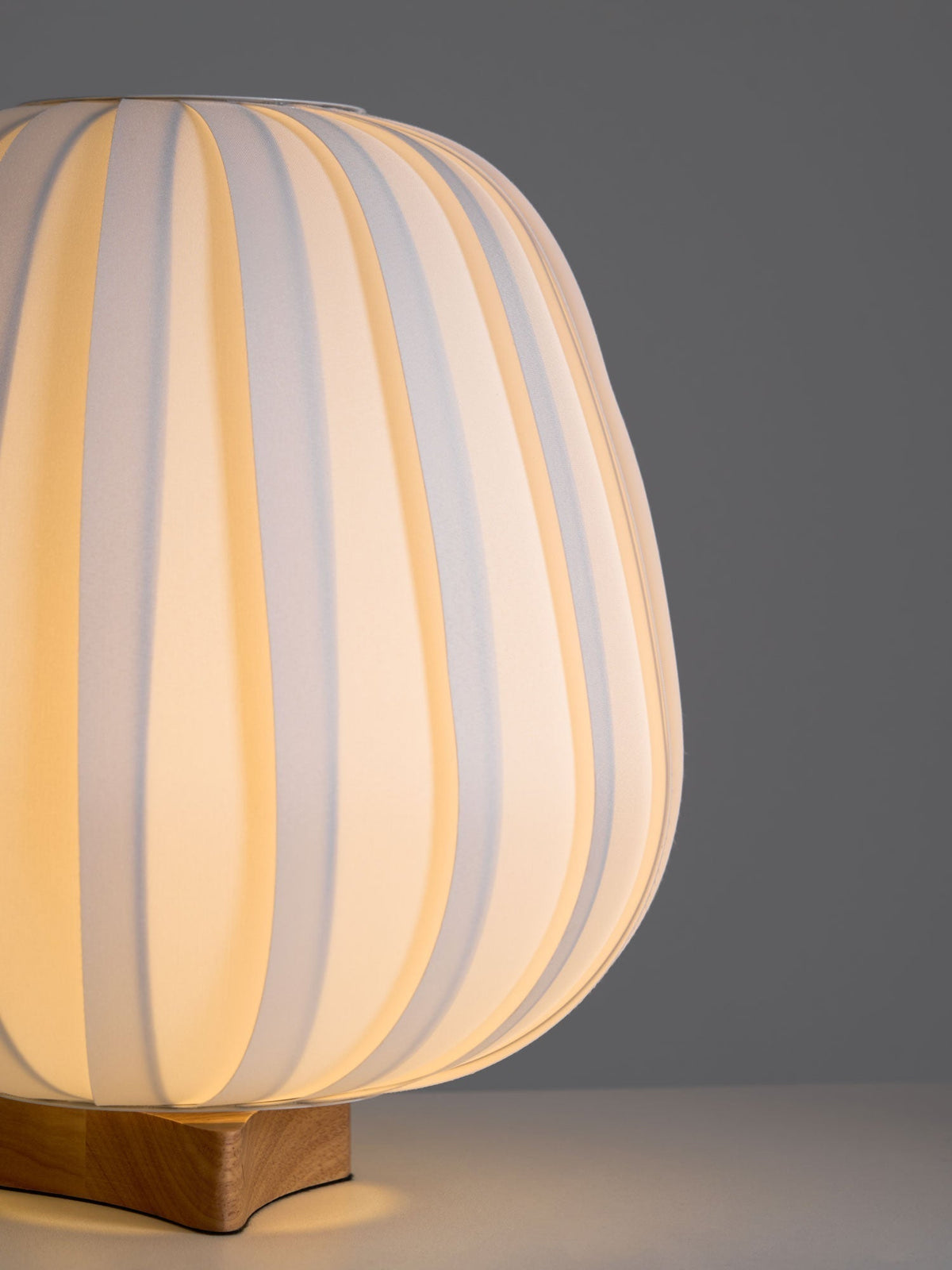 Elenor Fabric Minimalist Table Lamp