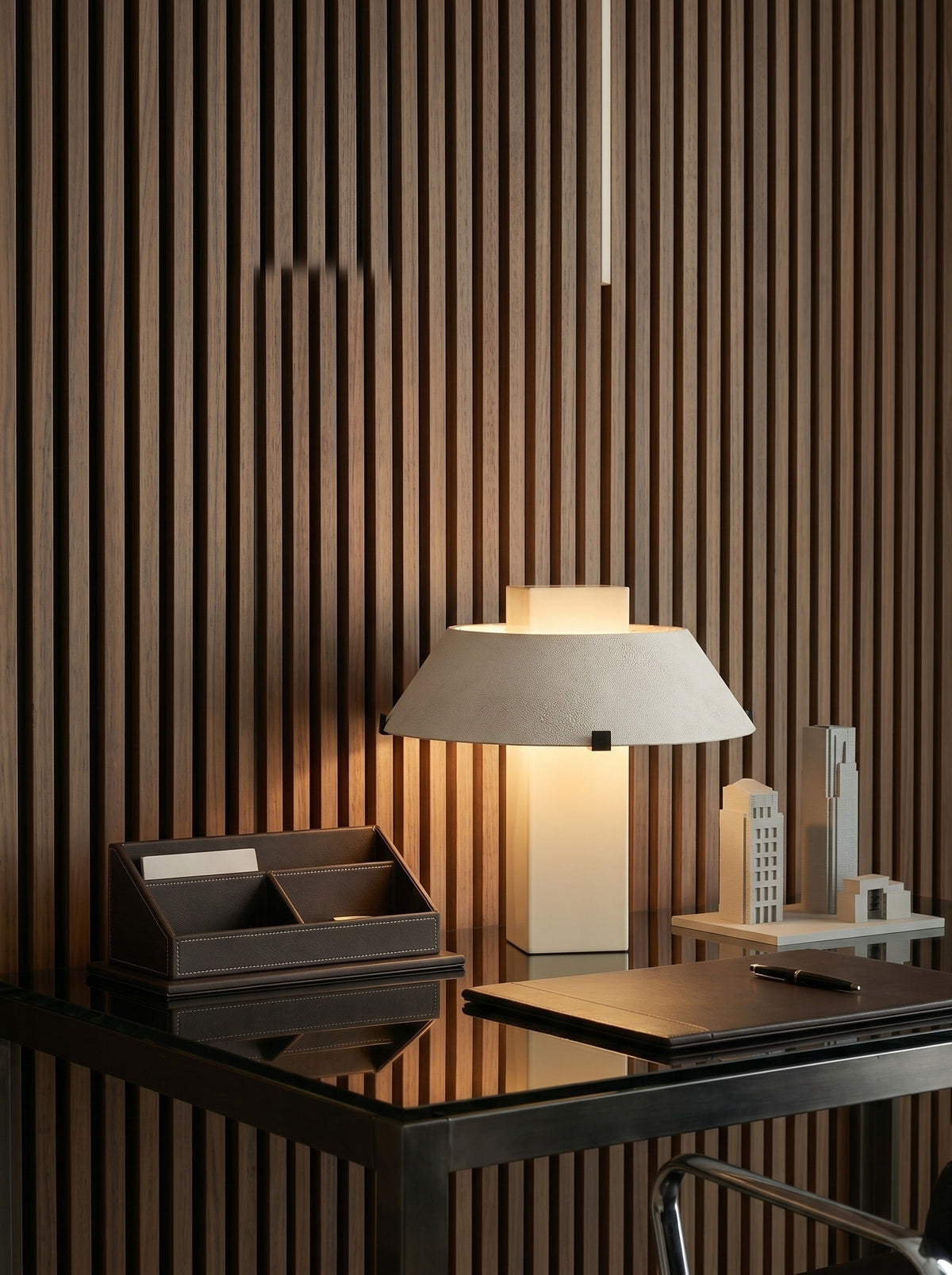Cruz Table Lamp