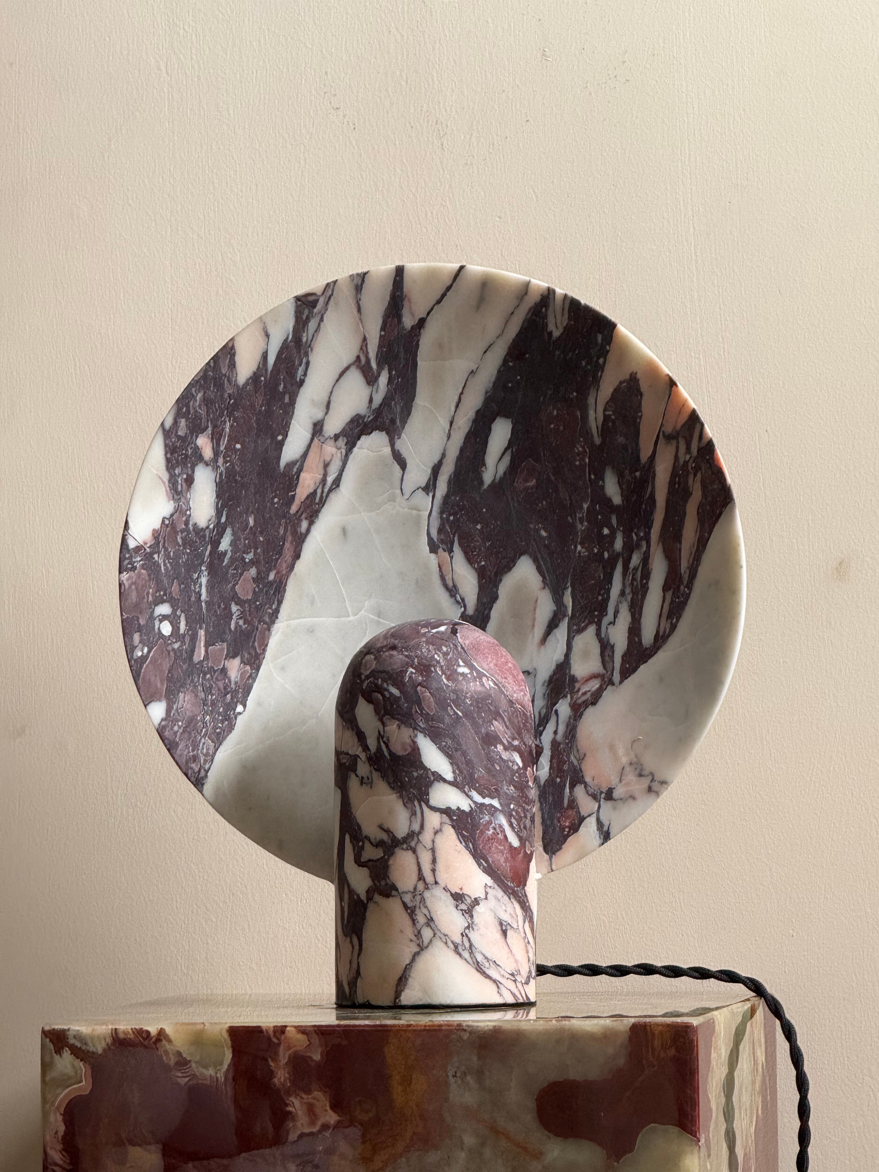 Ravellia Table Lamp