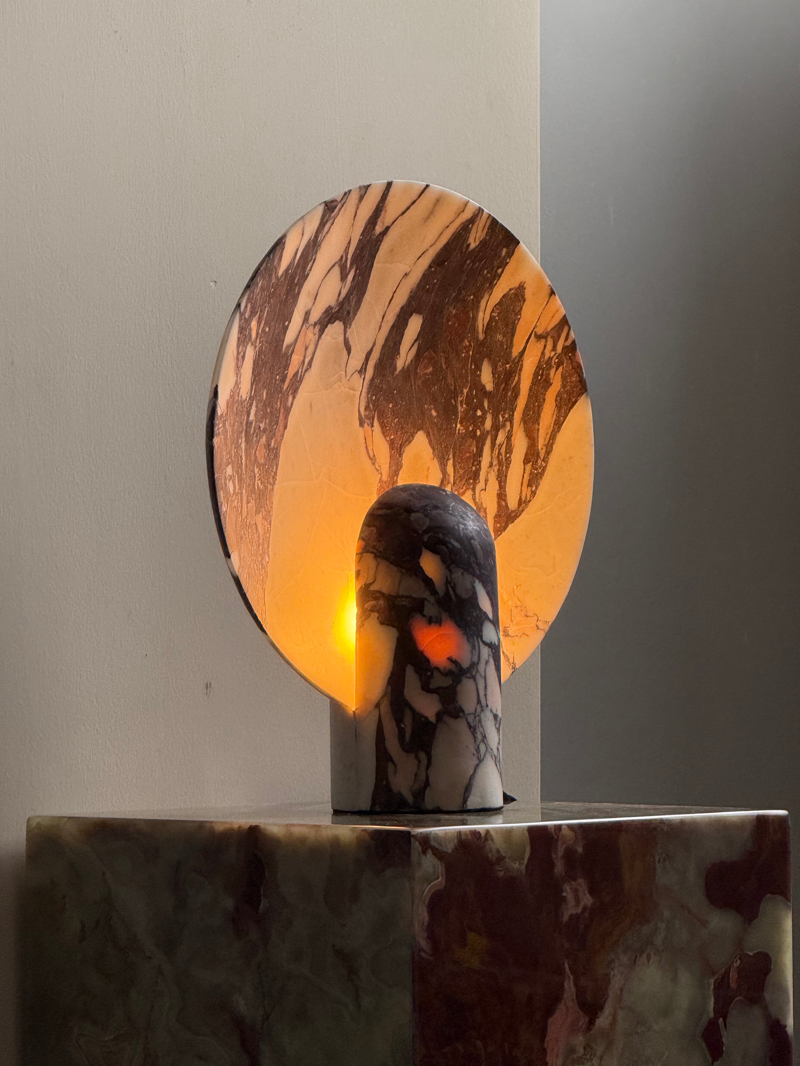 Ravellia Table Lamp