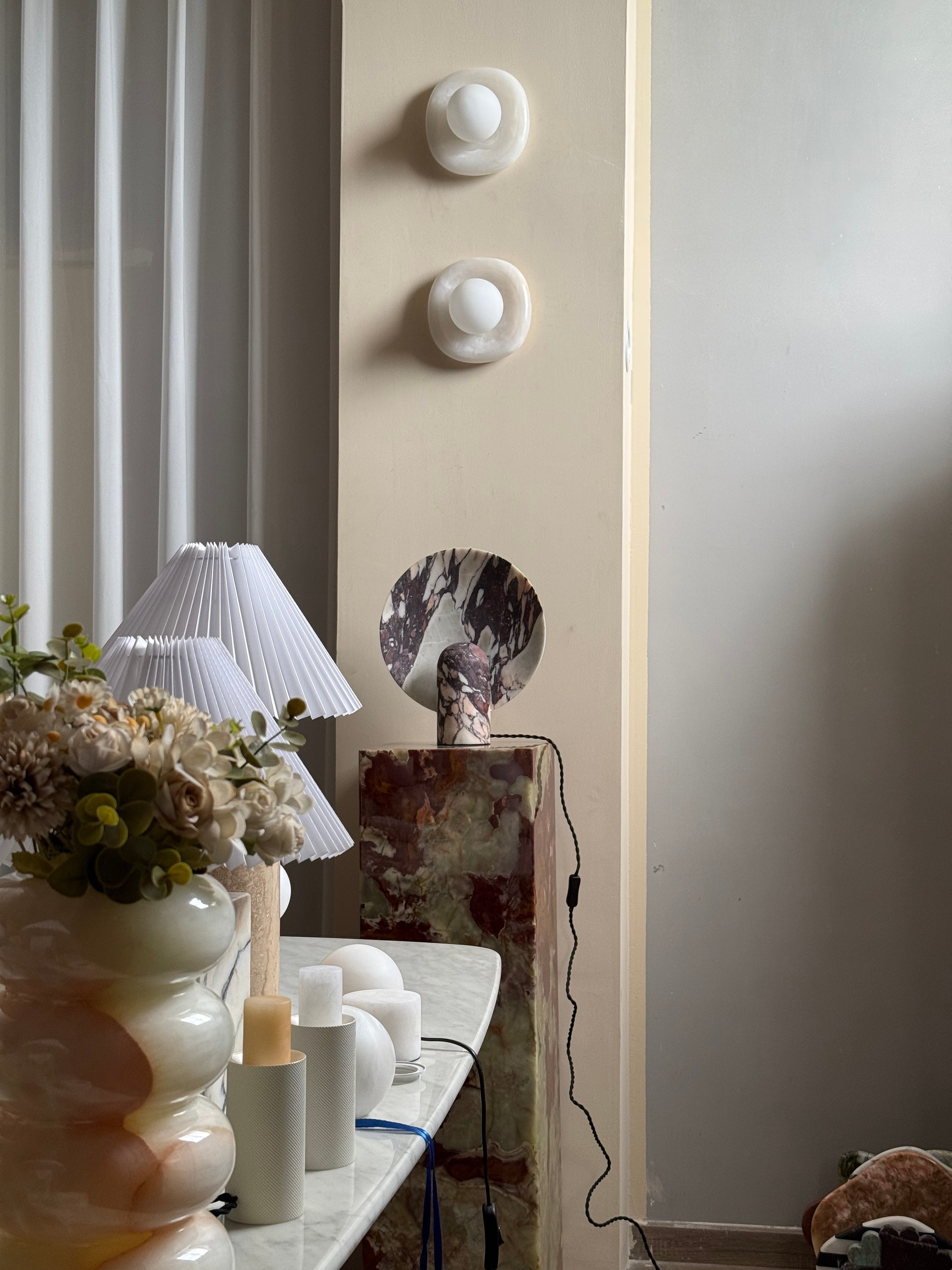 Ravellia Table Lamp