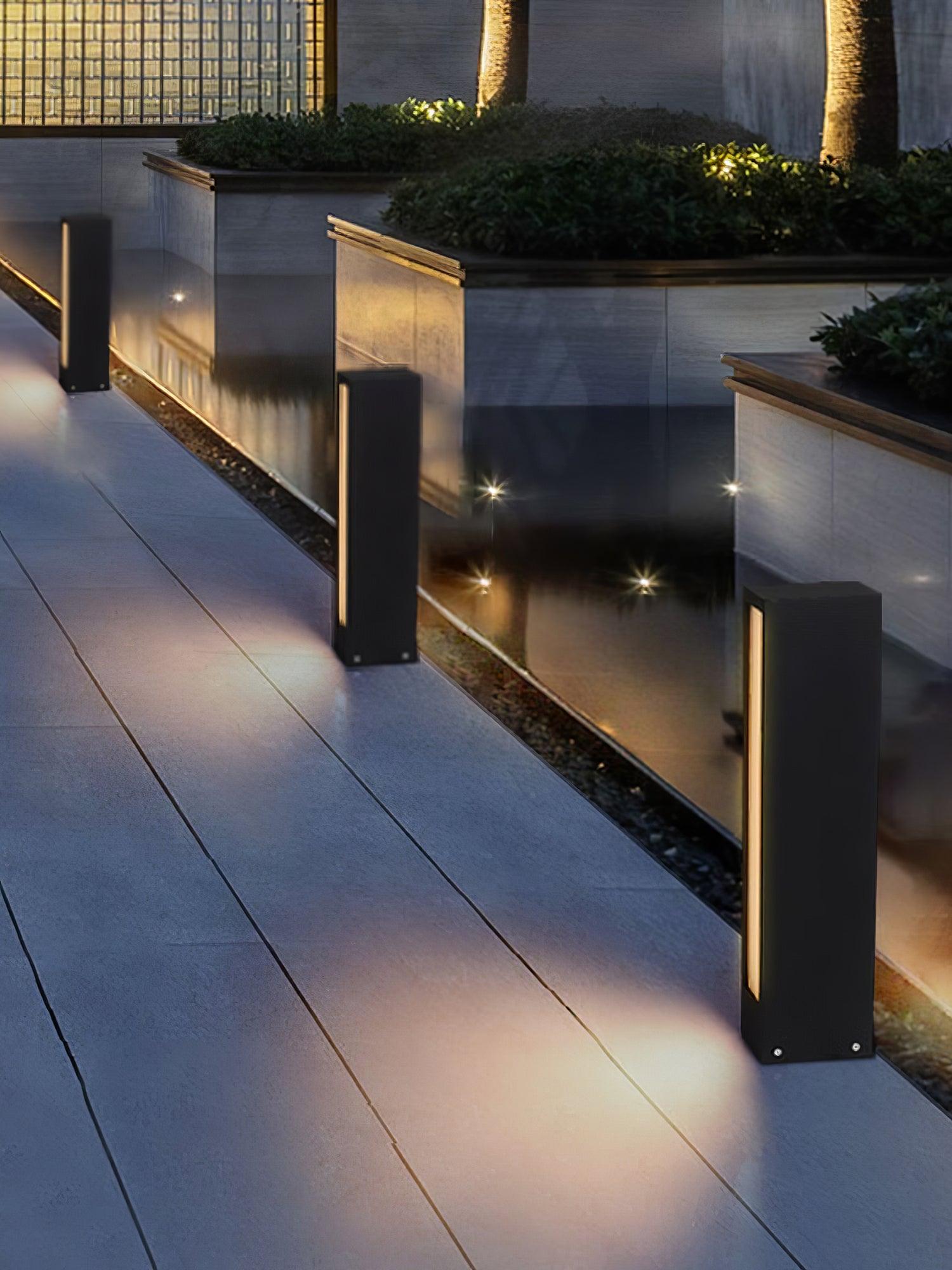 Ulzoril Minimalist Aluminum Pathway Light