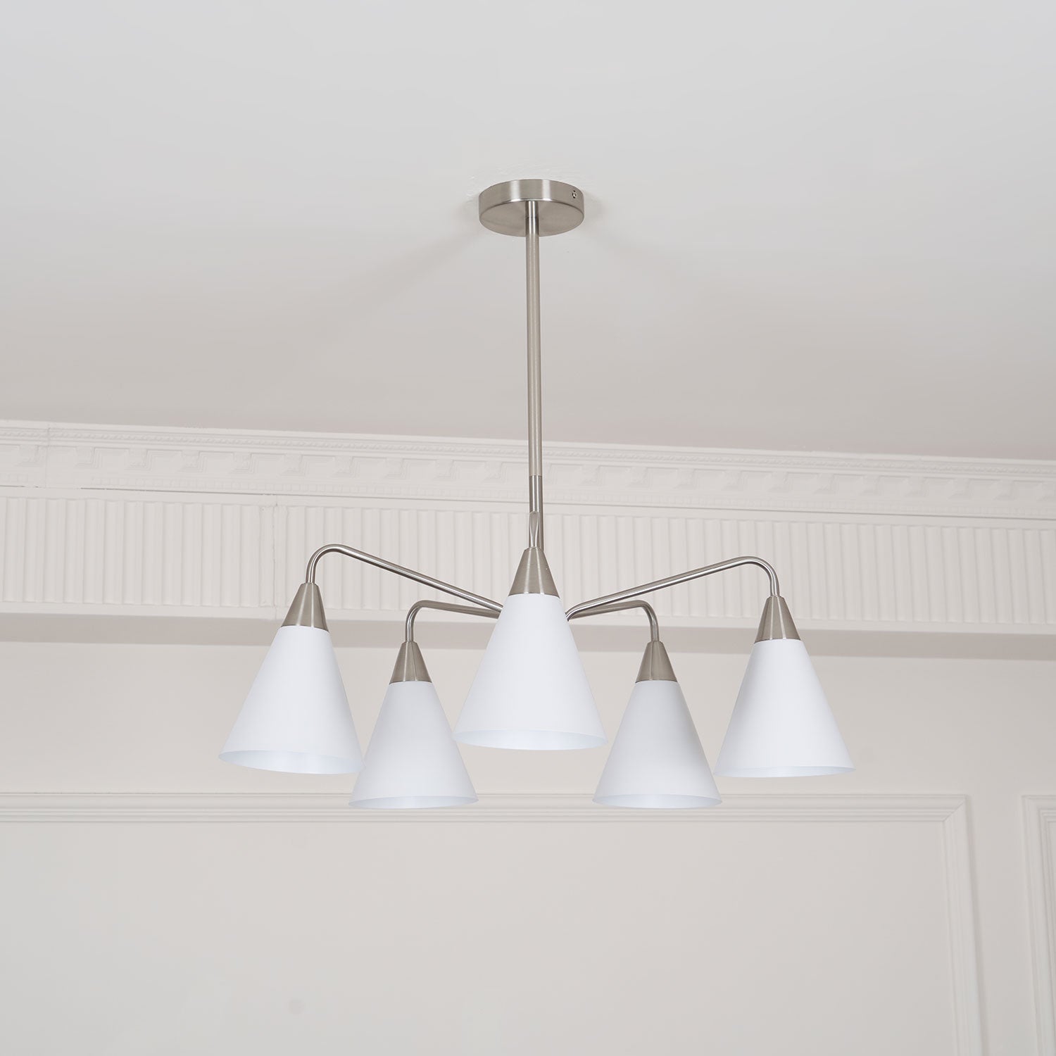 Elthaeth Premium Nordic Art Fashion Cono Chandelier