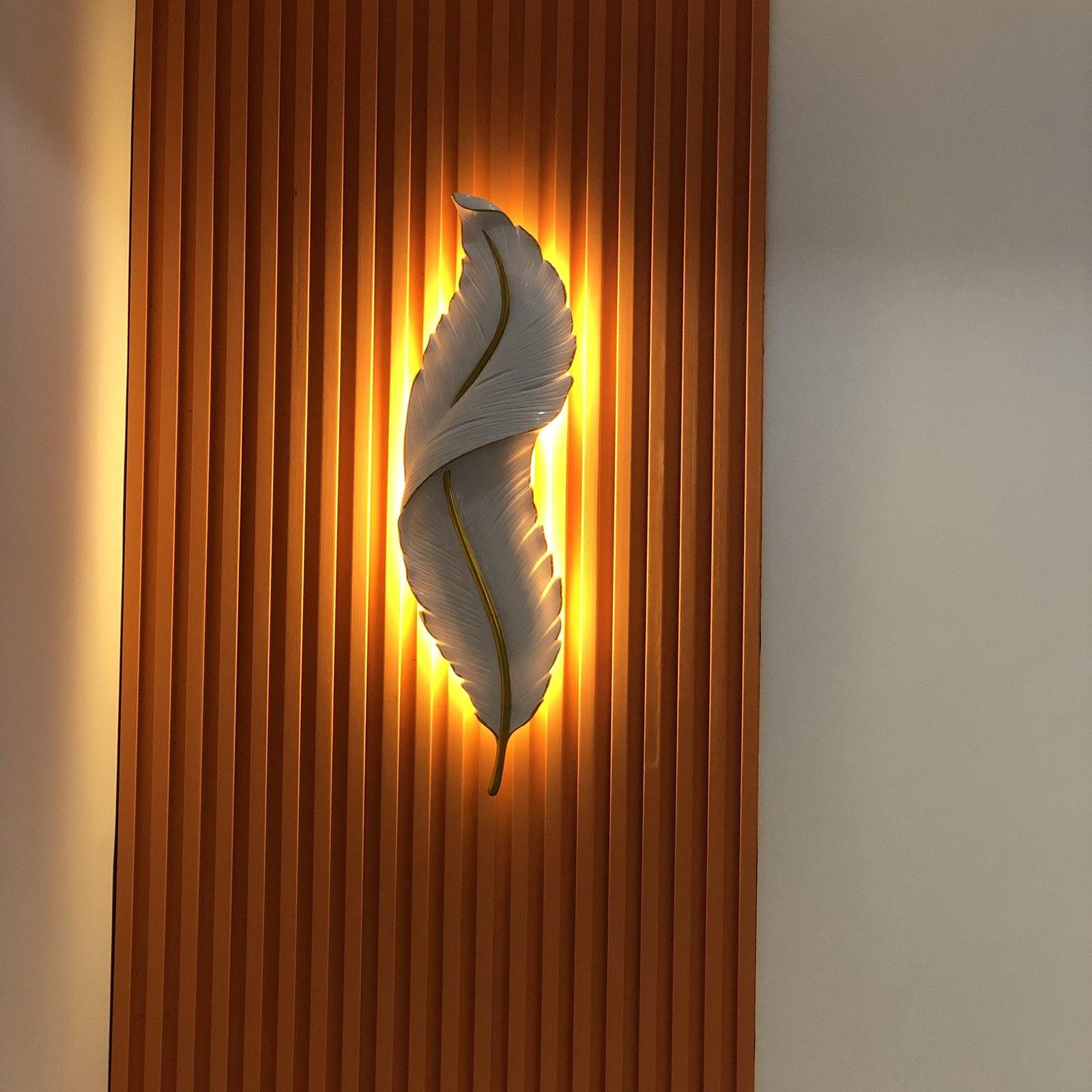 Arvess Individual Creativity Feather Resin Wall Lamp