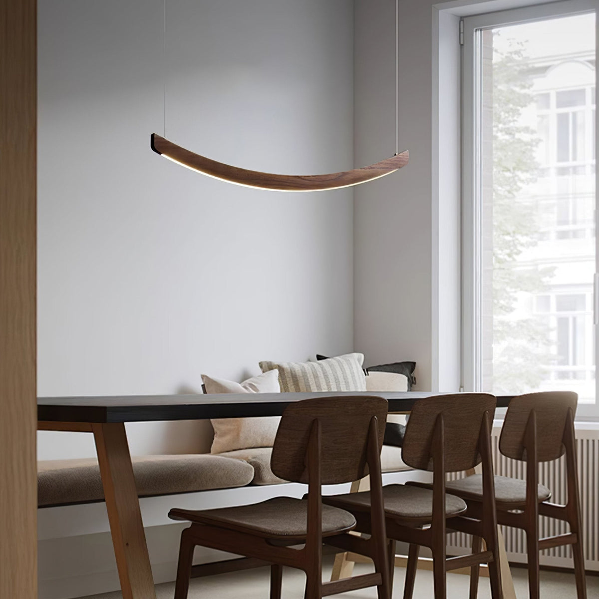 Sororelle Crescent Pendant Lamp