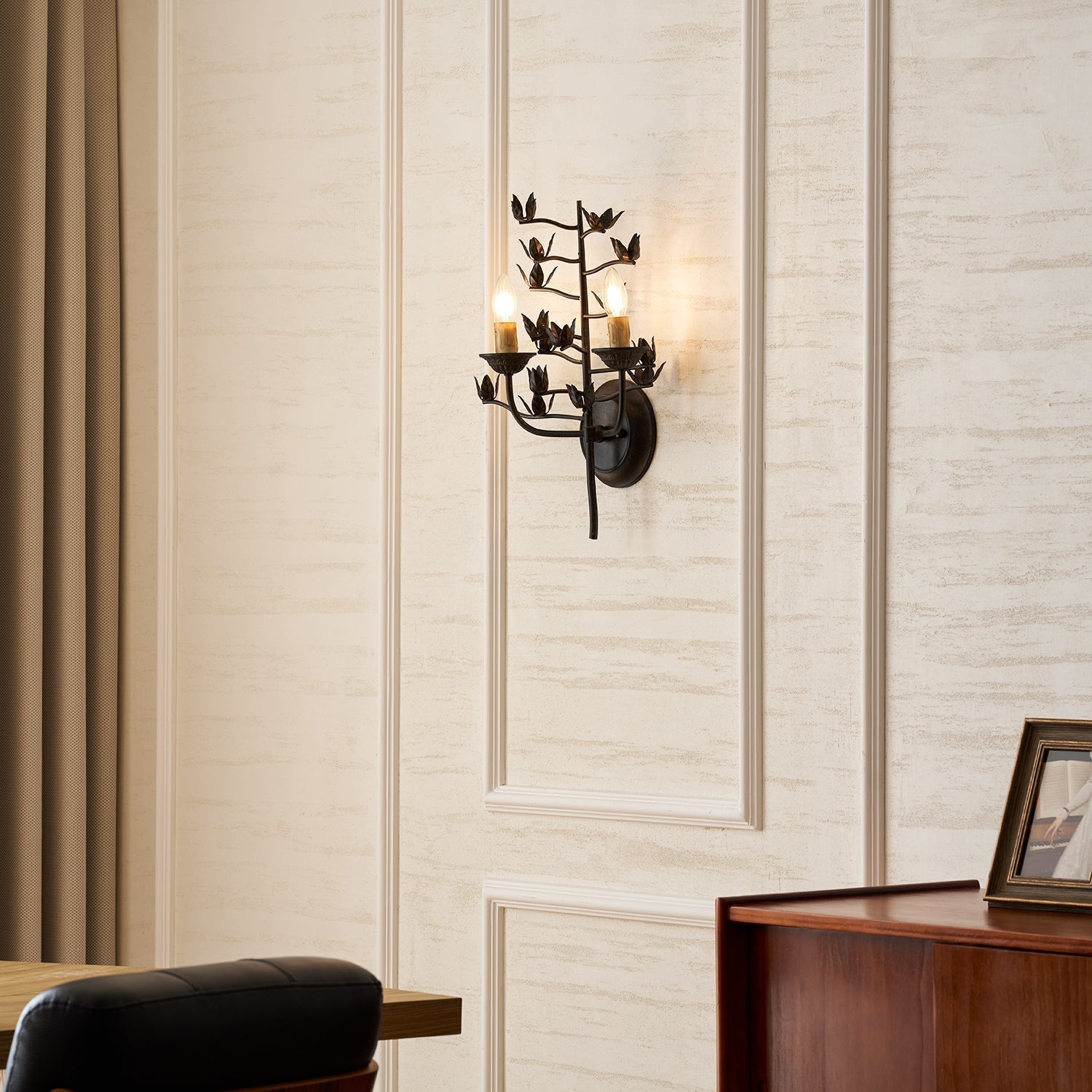 Elaerelia Wall Lamp