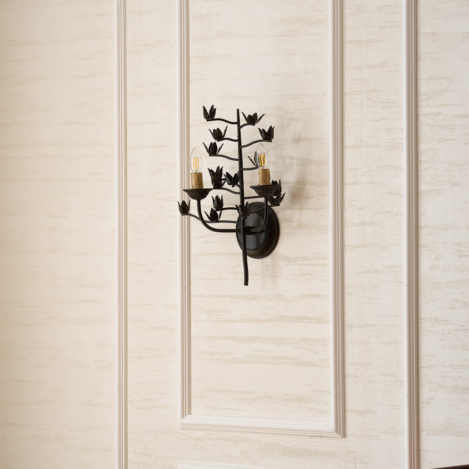 Elaerelia Wall Lamp