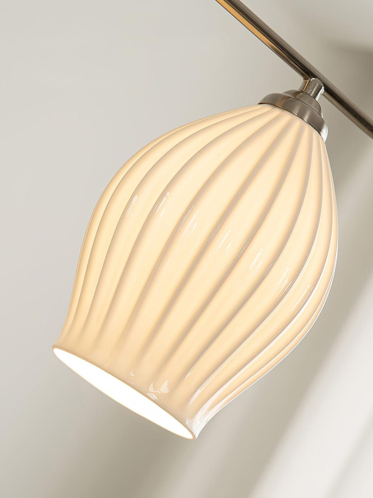 Arlirir Modern Minimalist Art Ceramic Pendant Light