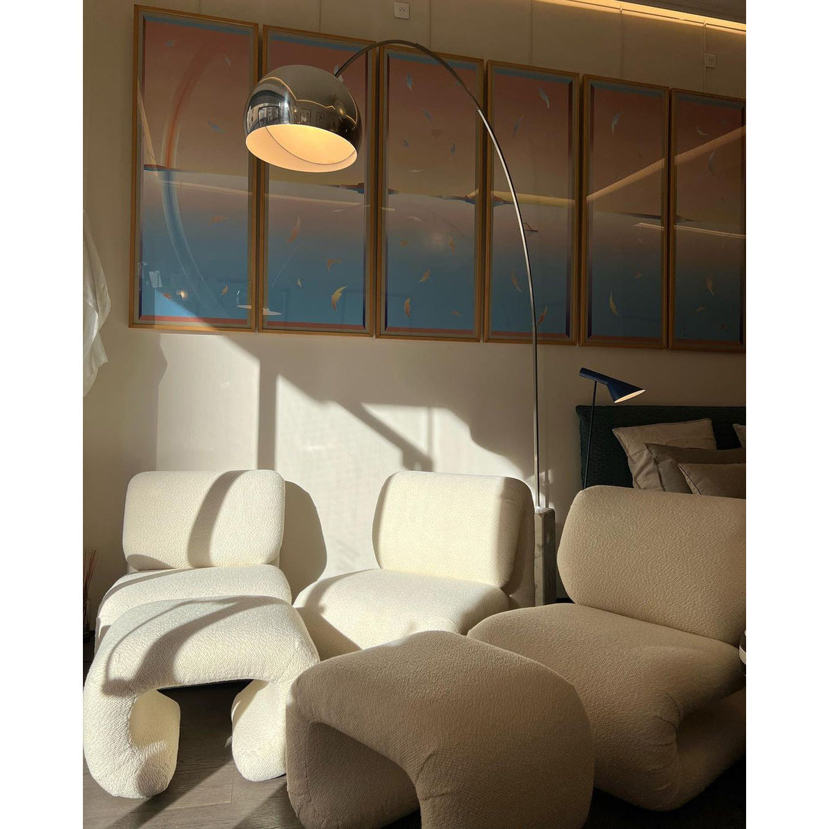 Viraelielle Floor Lamp