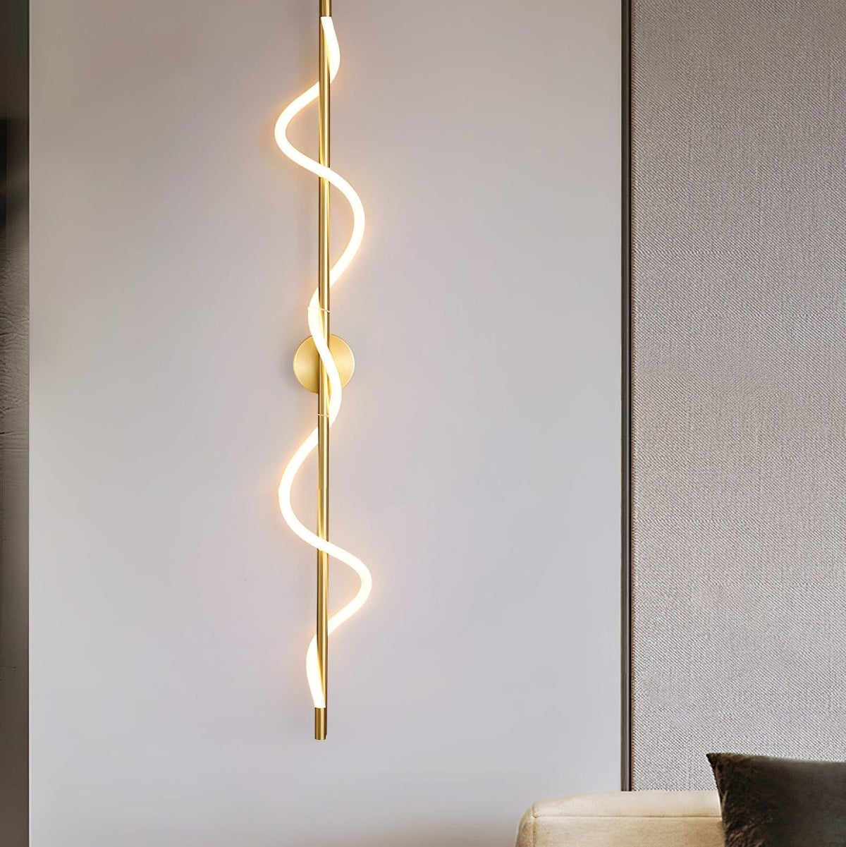 Fidora Sculptural Brass Silicone Wall Lamp