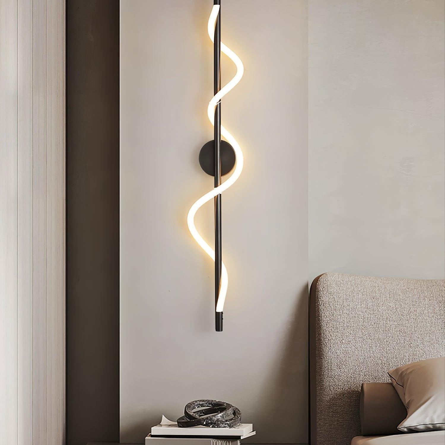 Fidora Sculptural Brass Silicone Wall Lamp