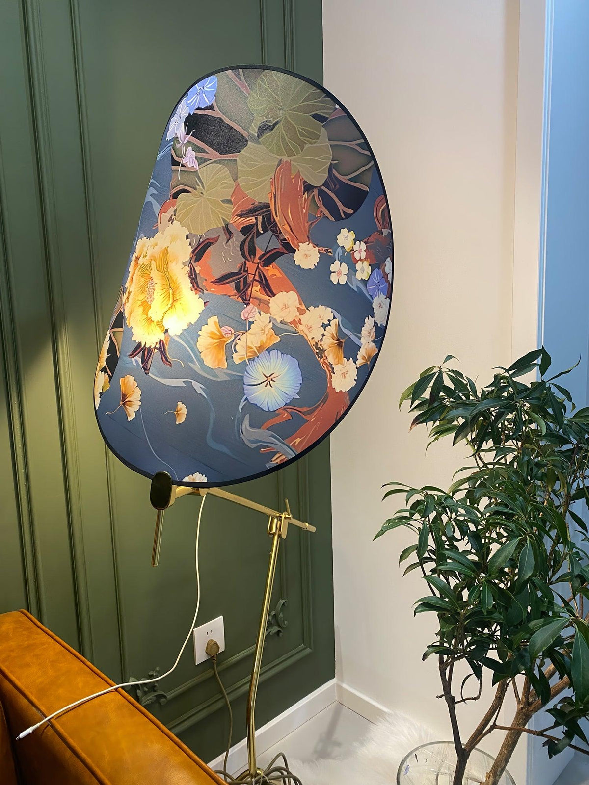 Unexin Brass Floor Lamp