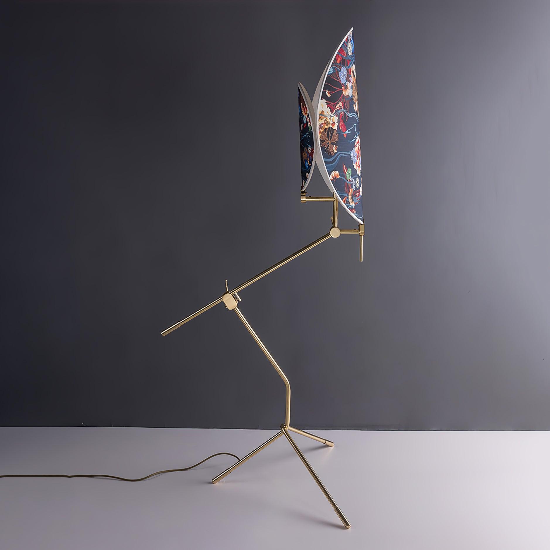 Unexin Brass Floor Lamp