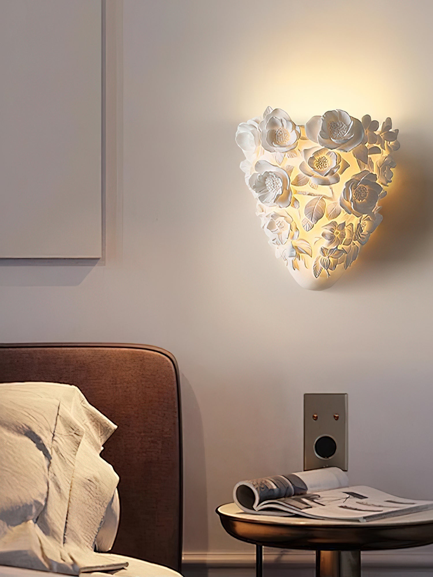 Floranza Wall Lamp - Neutral Decor