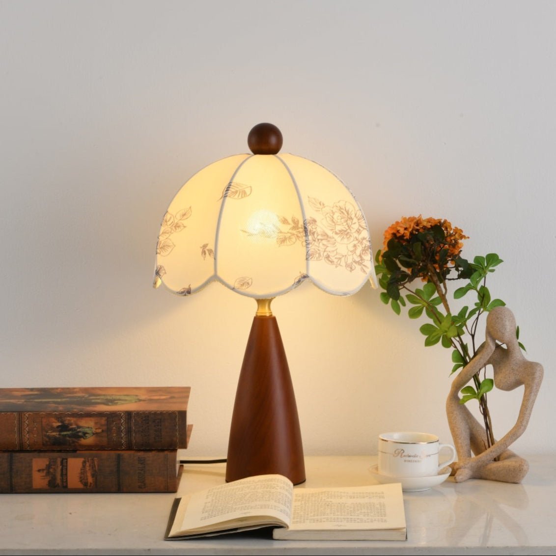 Ruby Vintage Table Lamp - Neutral Decor